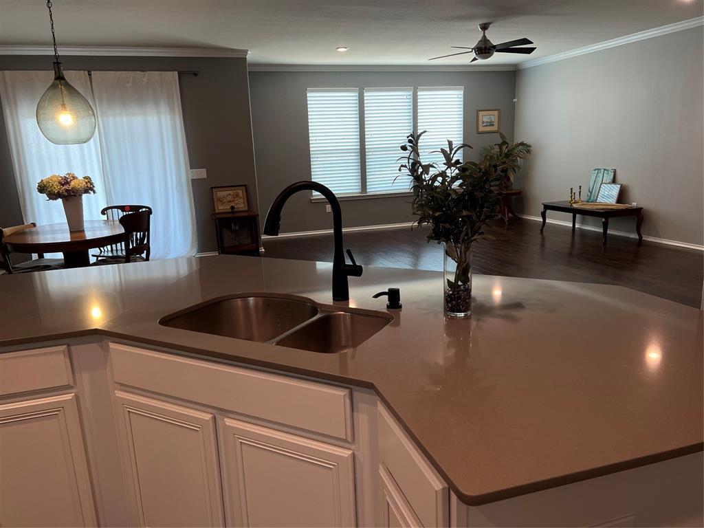 7117 Ondantra Bnd, Austin, TX 78744