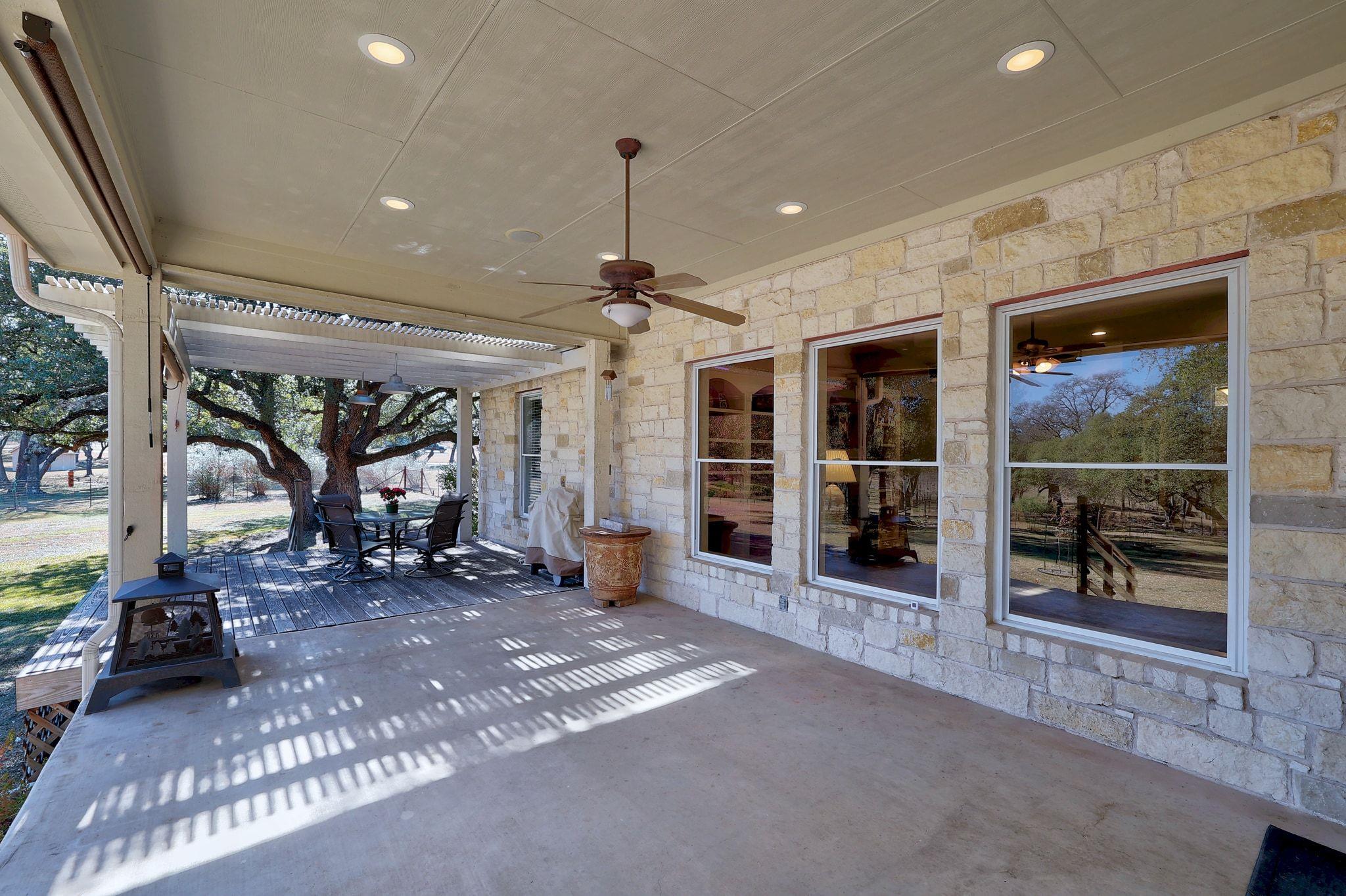 200 High River Ranch Dr, Liberty Hill, TX 78642