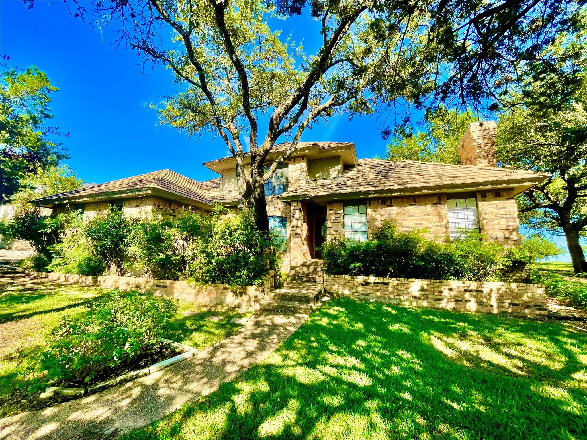 6208 Lost Horizon Dr, Austin, TX 78759