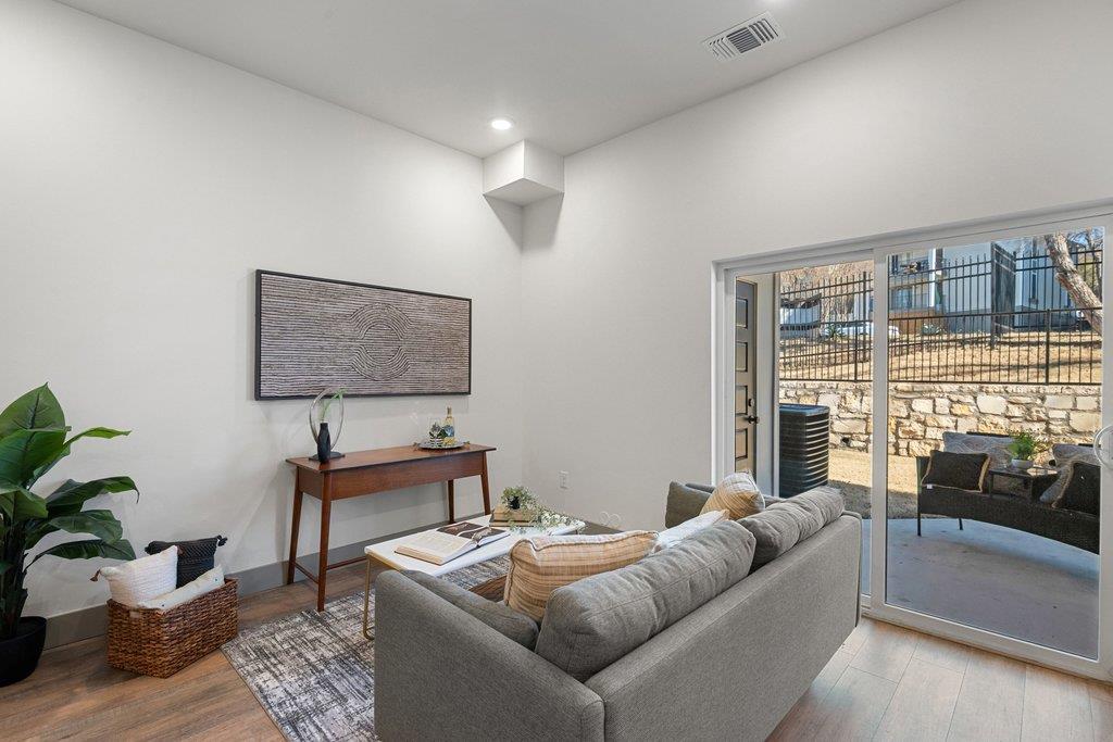 2450 Wickersham Ln # 2012, Austin, TX 78741