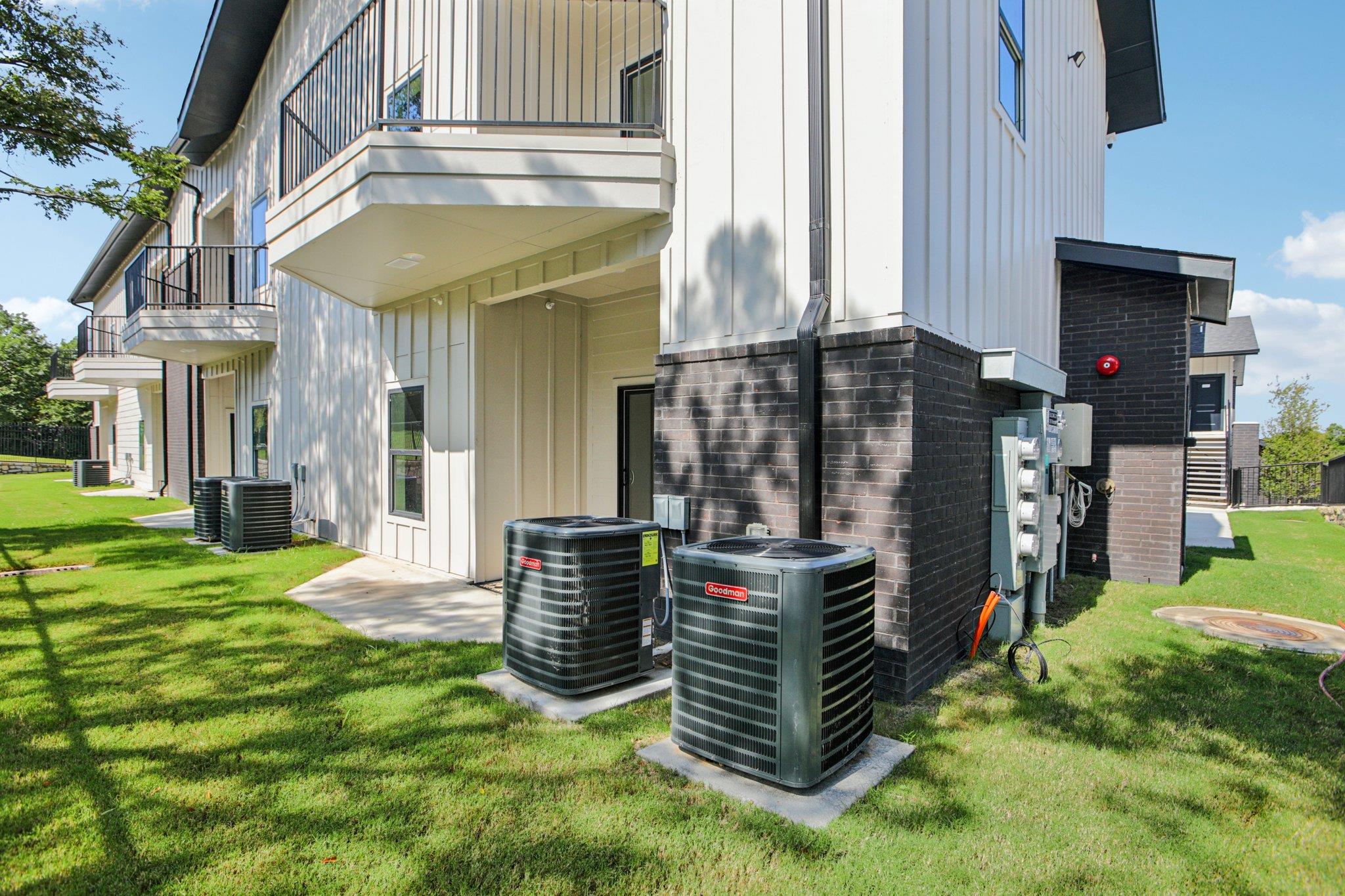 2450 Wickersham Ln # 2012, Austin, TX 78741