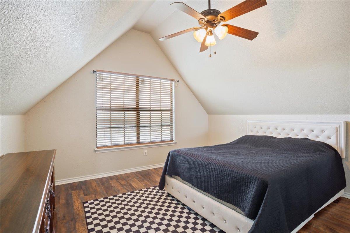 8600 Five Wells Rd, Rogers, TX 76569