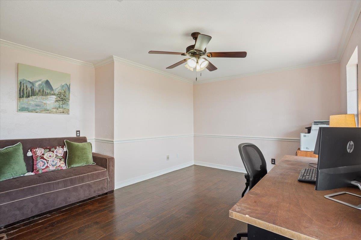 8600 Five Wells Rd, Rogers, TX 76569