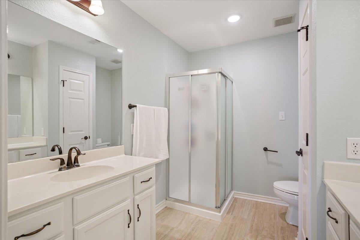 8600 Five Wells Rd, Rogers, TX 76569