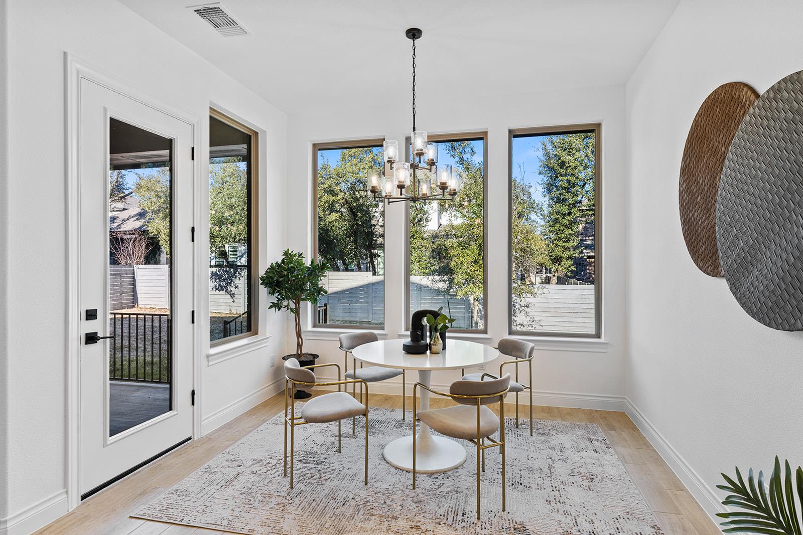 109 Strawberry Ln, Georgetown, TX 78628