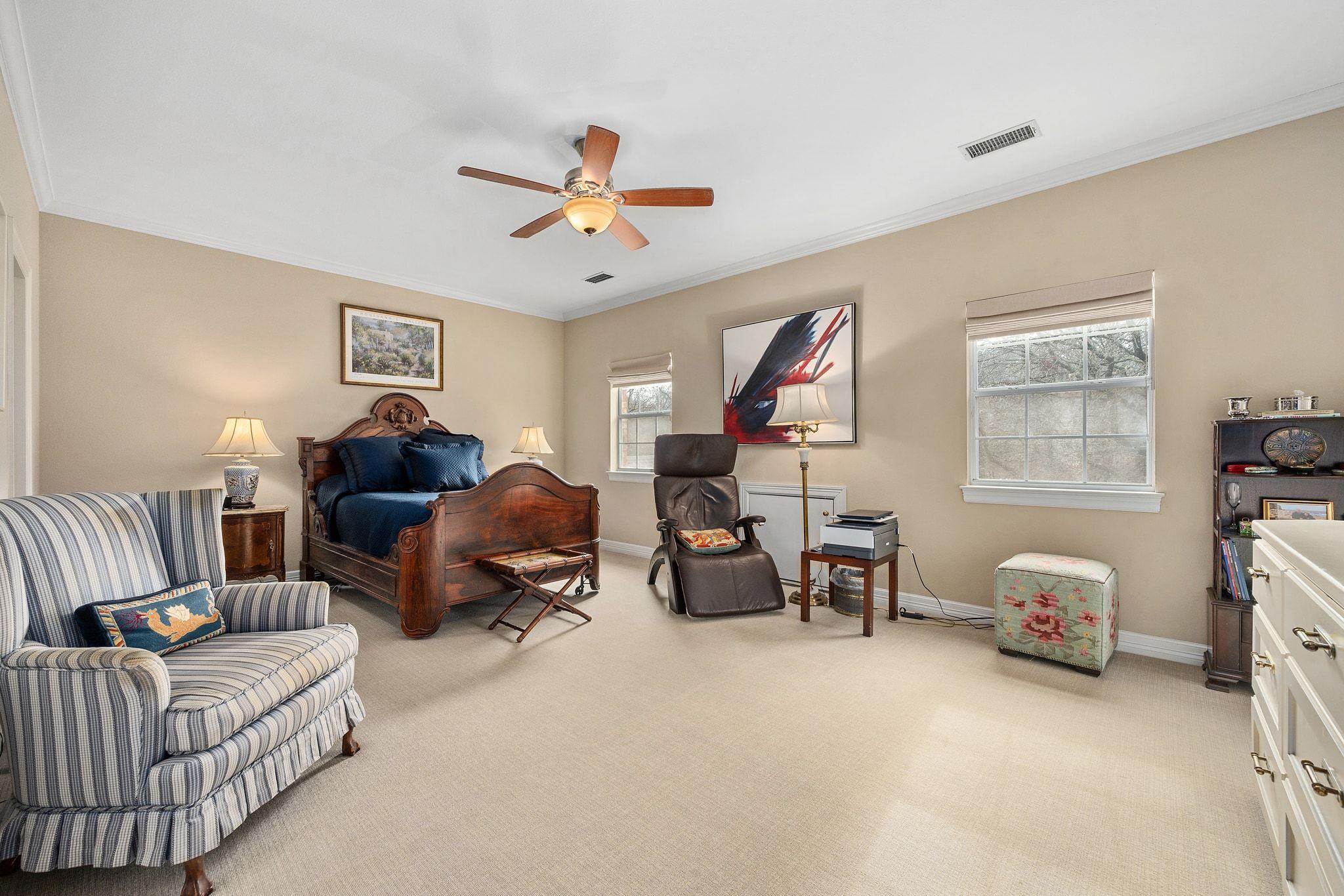 2716 Hillview Green Ln, Austin, TX 78703