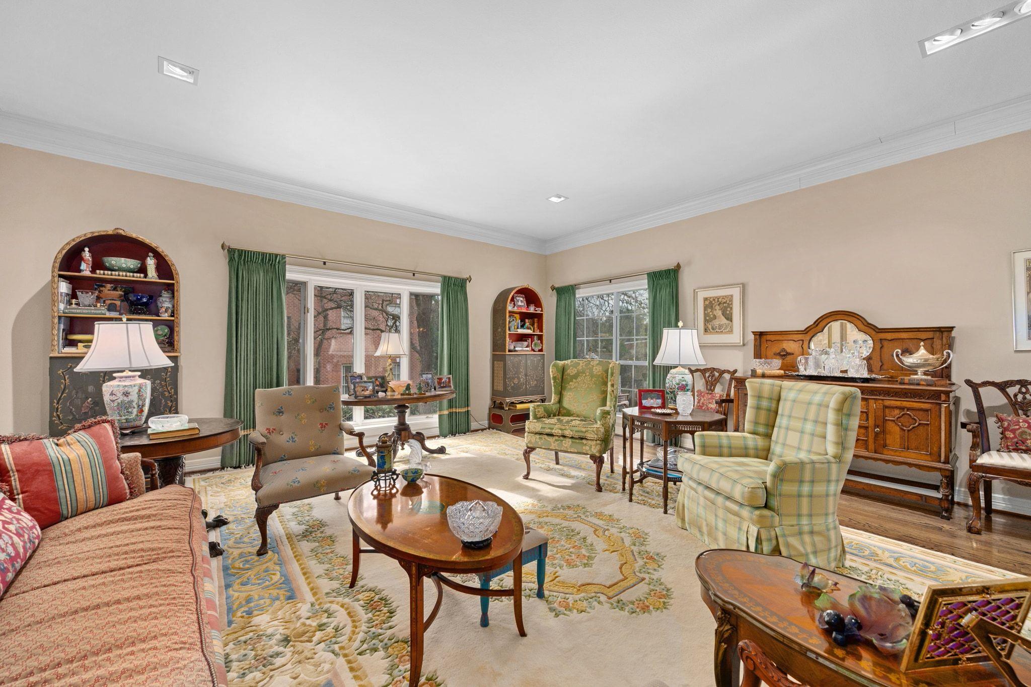 2716 Hillview Green Ln, Austin, TX 78703