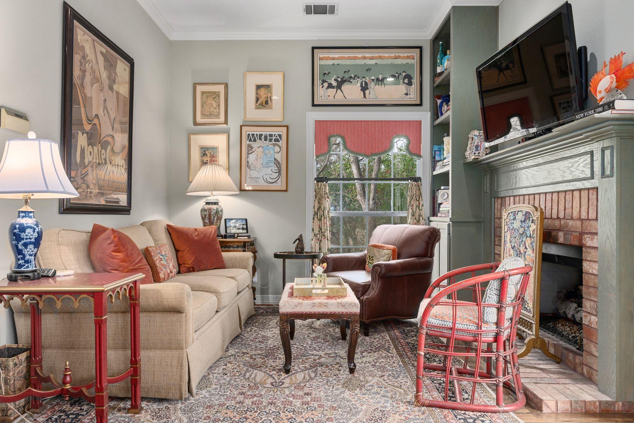 2716 Hillview Green Ln, Austin, TX 78703