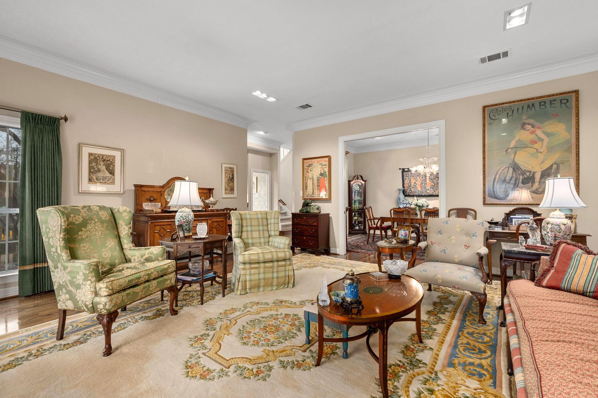 2716 Hillview Green Ln, Austin, TX 78703