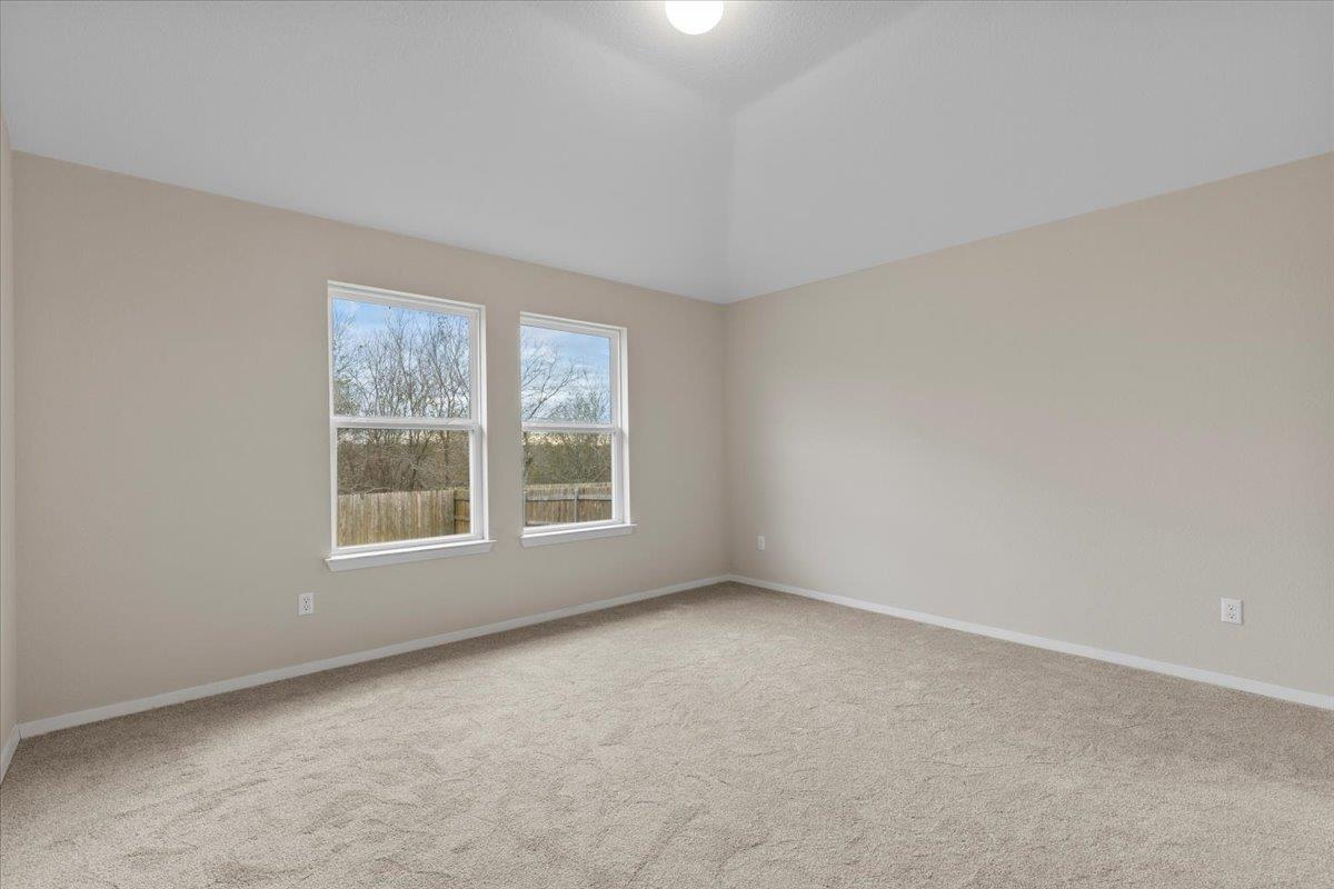 123 Saranac Dr, Elgin, TX 78621