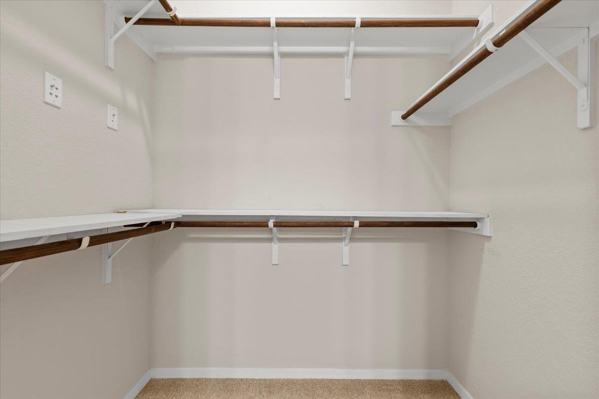 123 Saranac Dr, Elgin, TX 78621