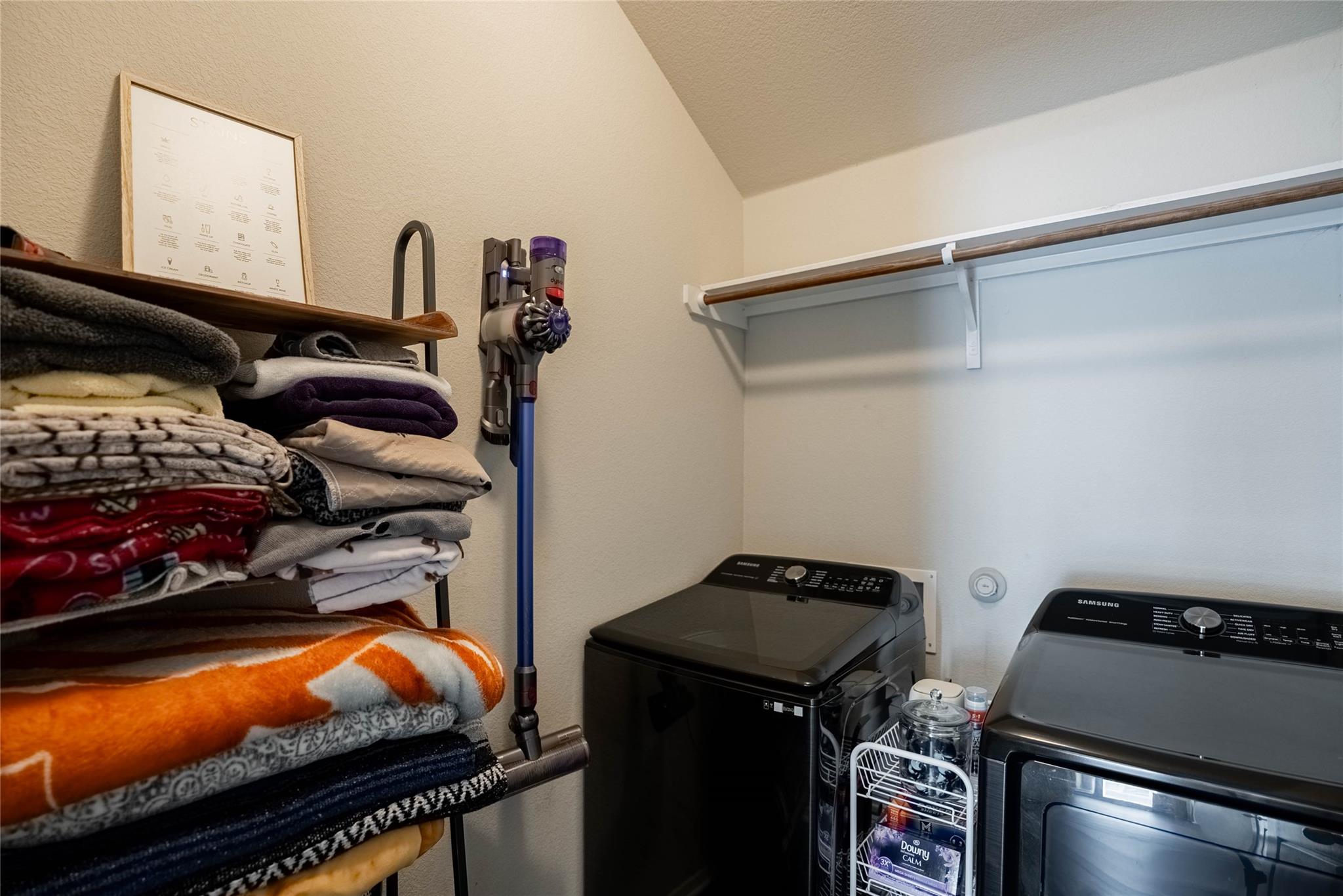 7968 Castelardo Pl # 38, Round Rock, TX 78665