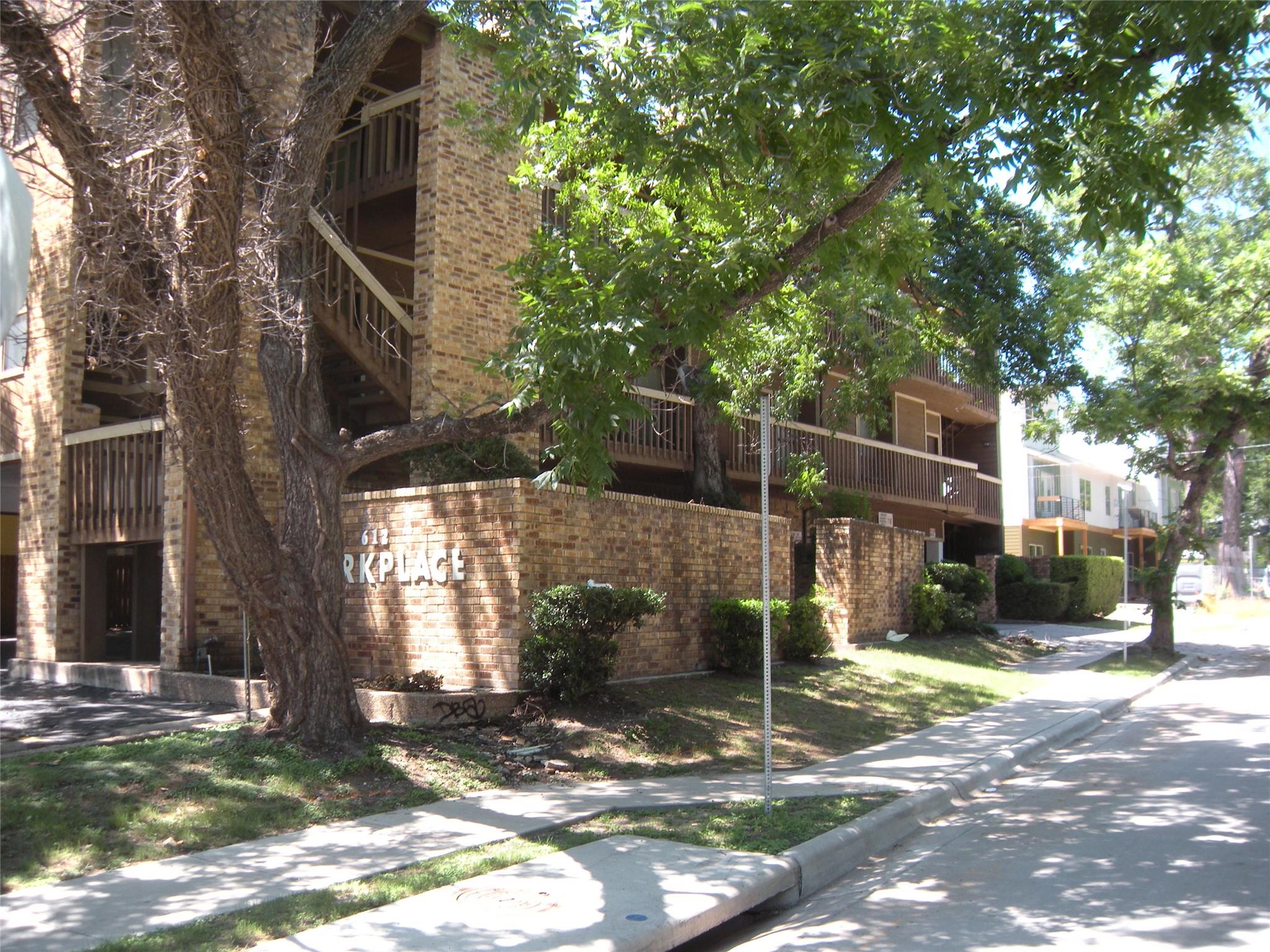 612 Park Pl # 203, Austin, TX 78705