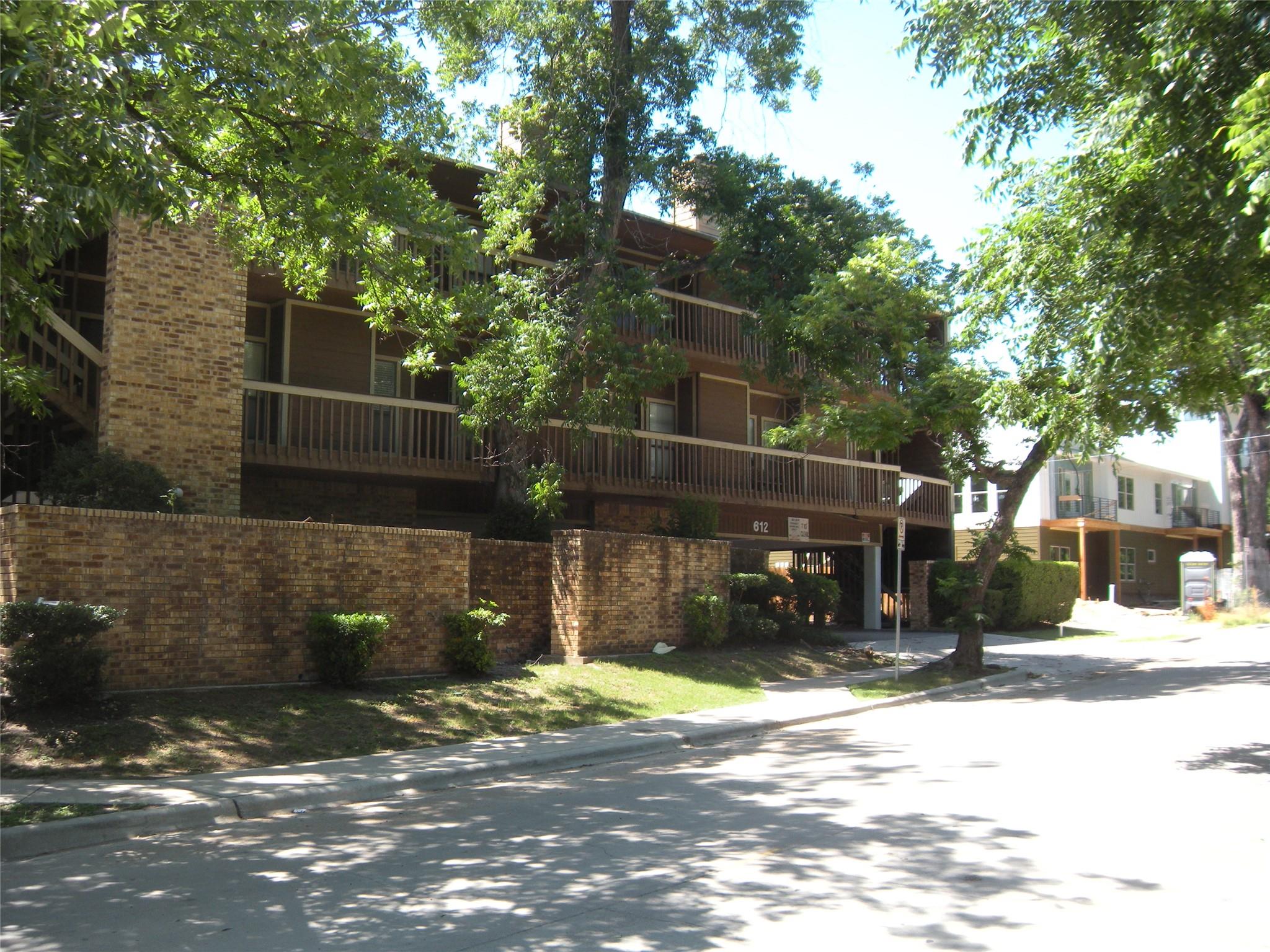 612 Park Pl # 203, Austin, TX 78705