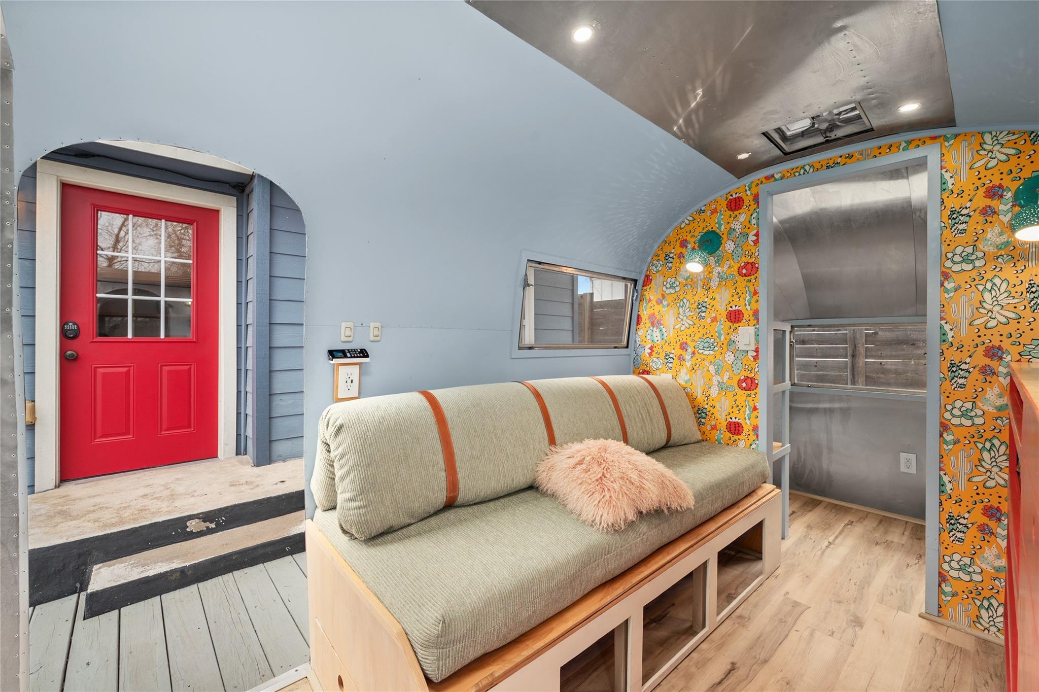 1191 Chicon St, Austin, TX 78702