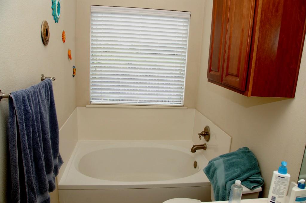 3229 Long Day Dr, Austin, TX 78754