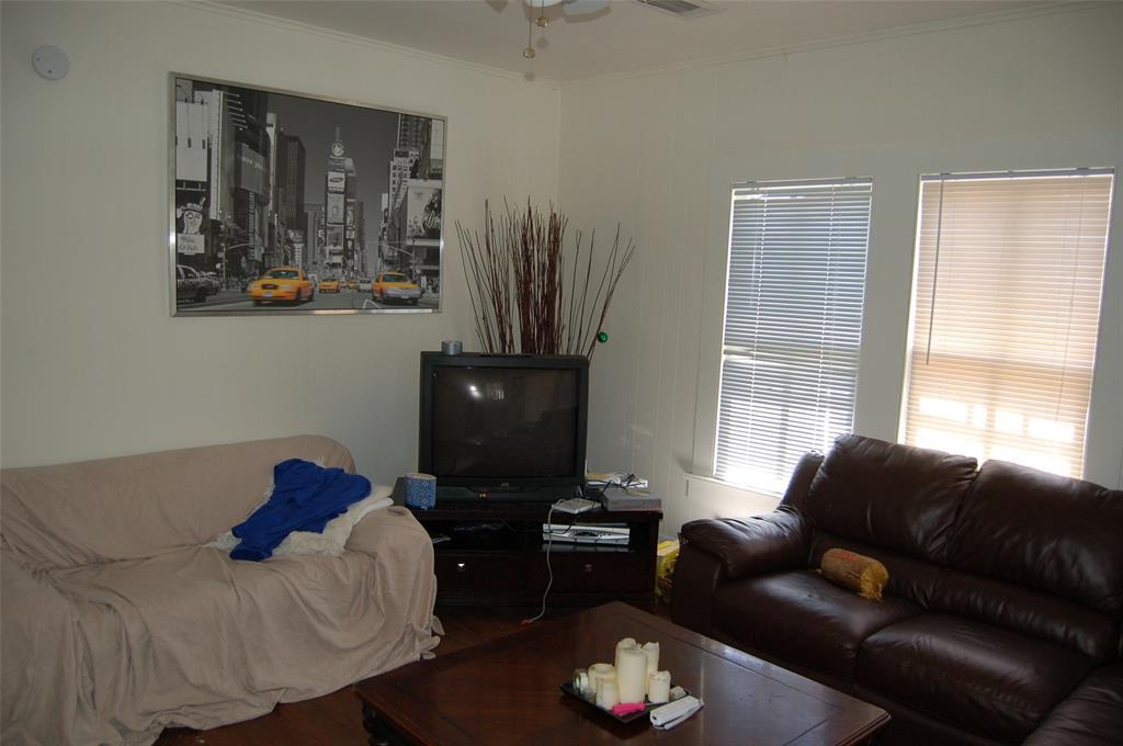 1905 David St # A, Austin, TX 78705