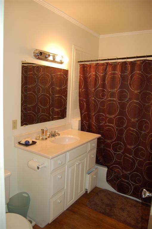 1905 David St # A, Austin, TX 78705