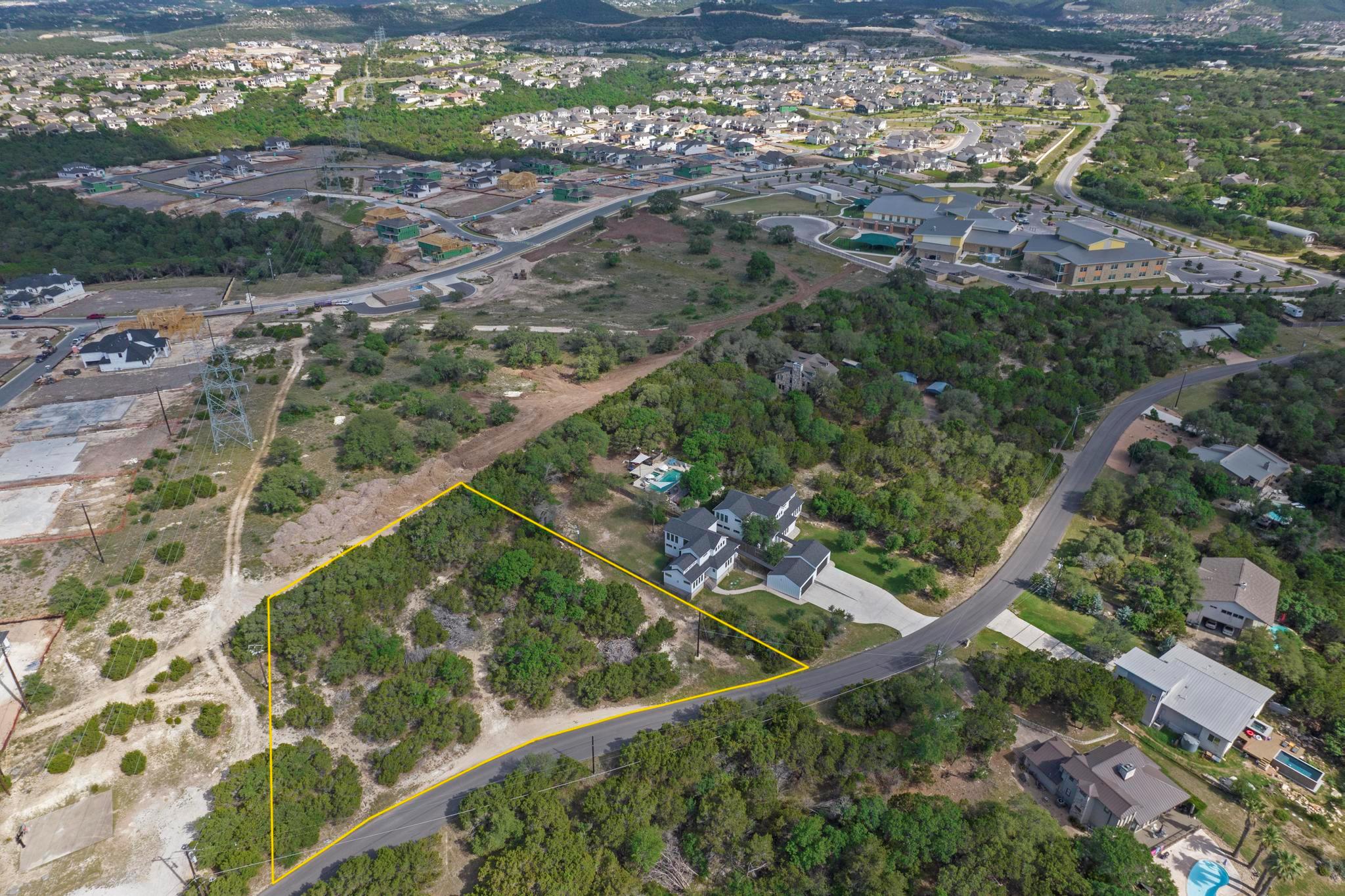 3515 Crosswind Dr, Spicewood, TX 78669