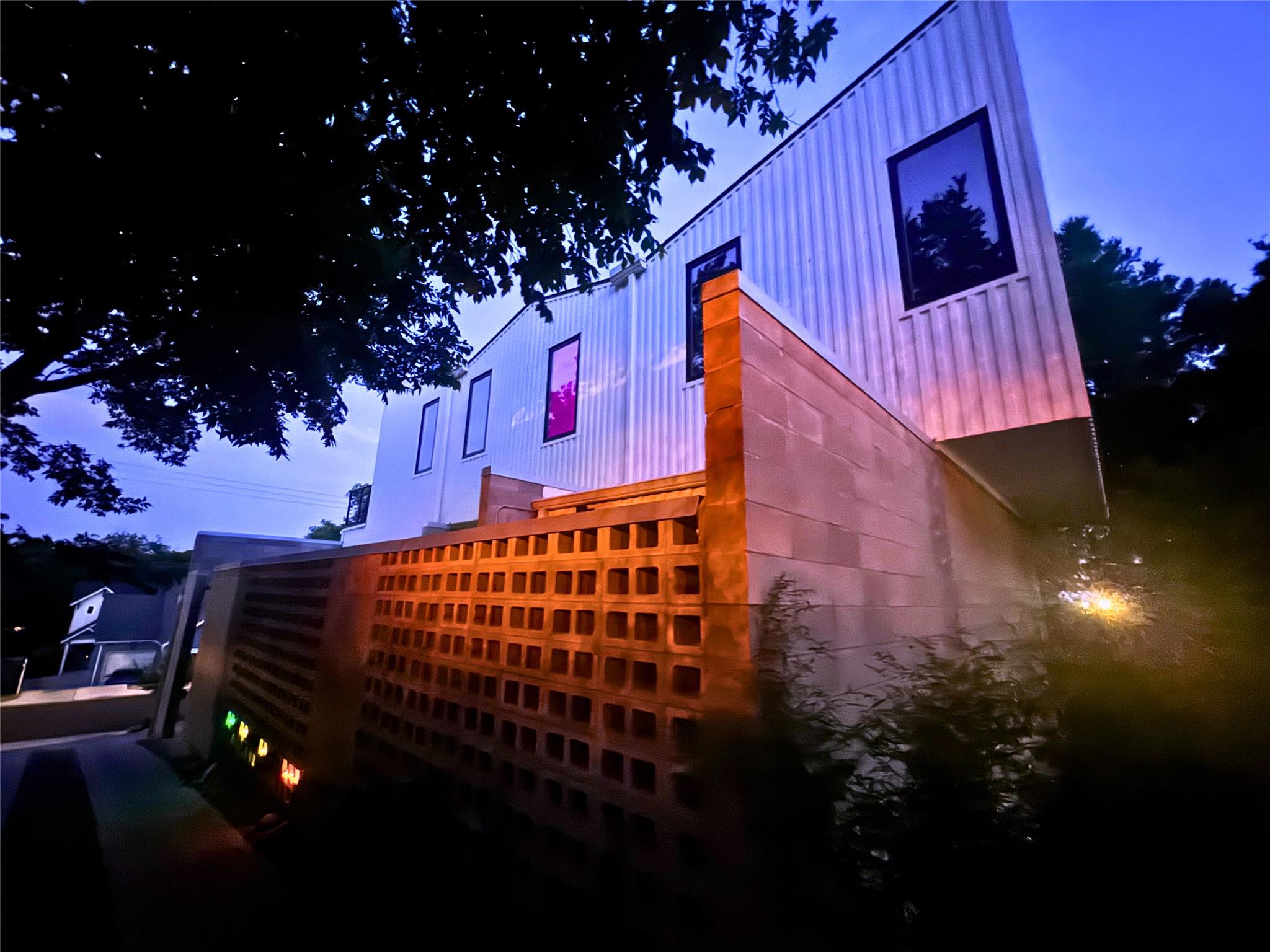 1206 Luna St, Austin, TX 78721