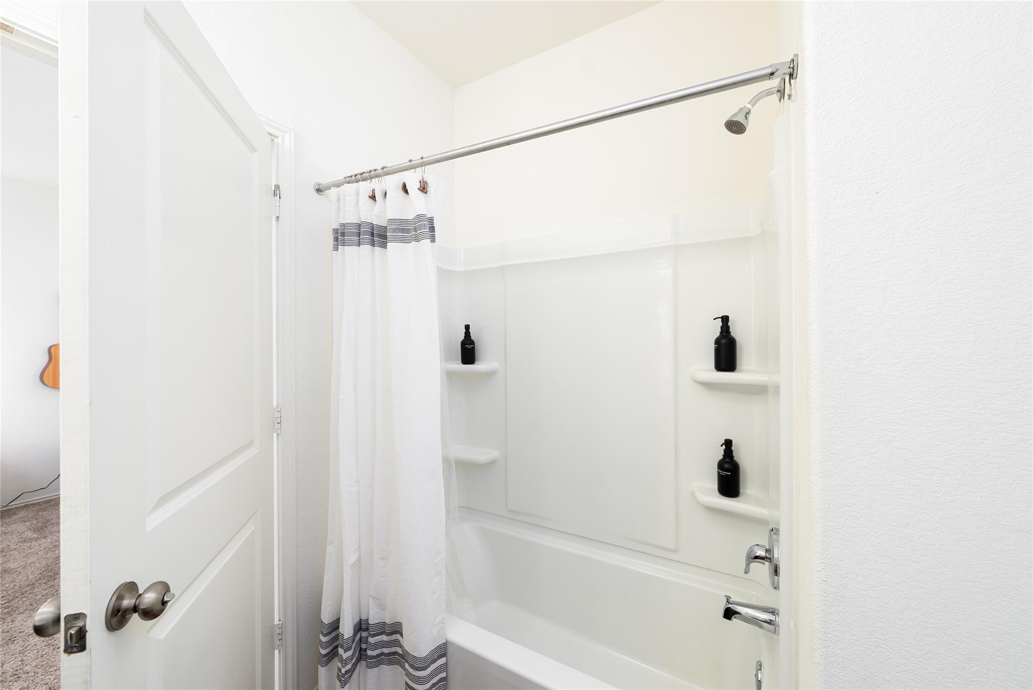 7120 Tonka Ln, Austin, TX 78744