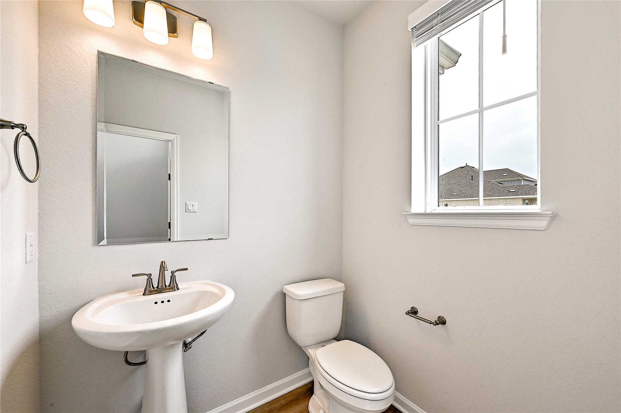 301 Banyon Dr, Liberty Hill, TX 78642