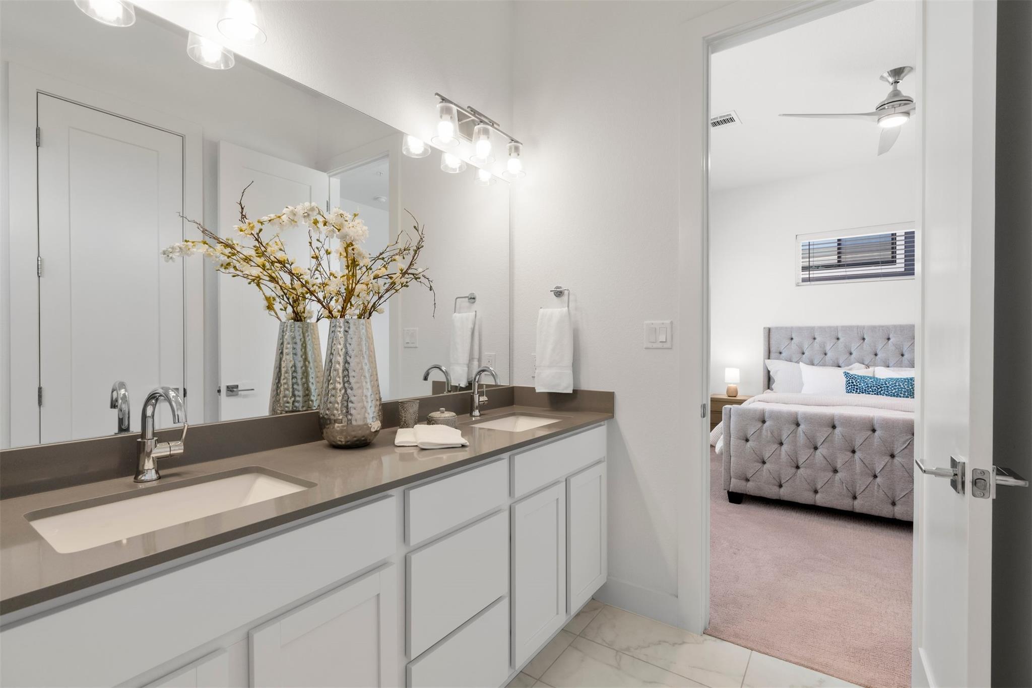 2050 Lohmans Spur Rd # 2203, Lakeway, TX 78734