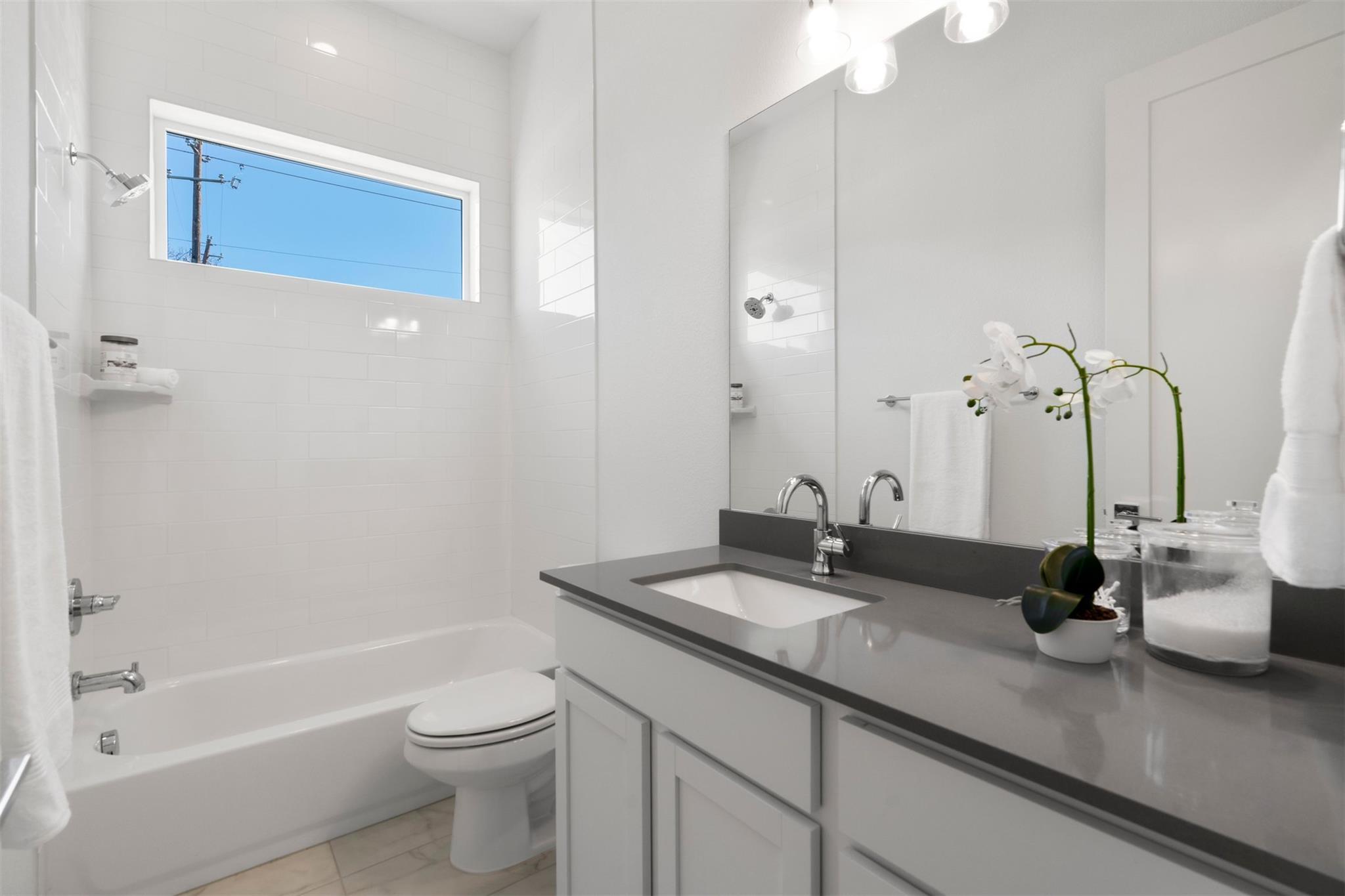 2050 Lohmans Spur Rd # 2203, Lakeway, TX 78734