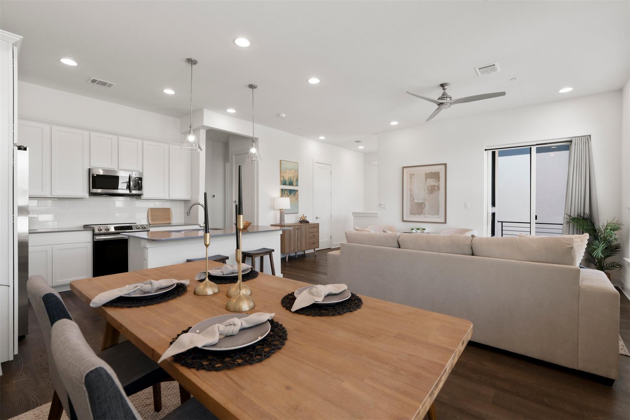 2050 Lohmans Spur Rd # 2203, Lakeway, TX 78734