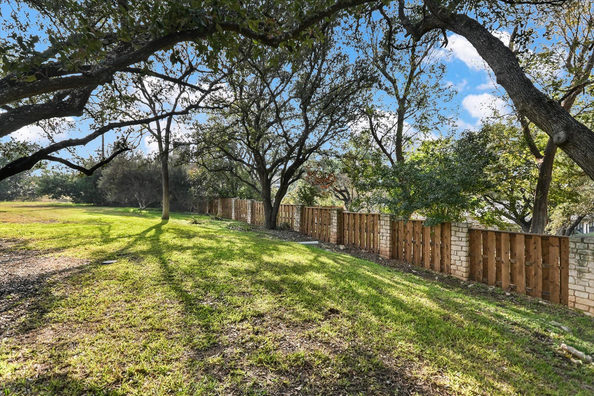 2201 Lakeway Blvd # 20, Lakeway, TX 78734