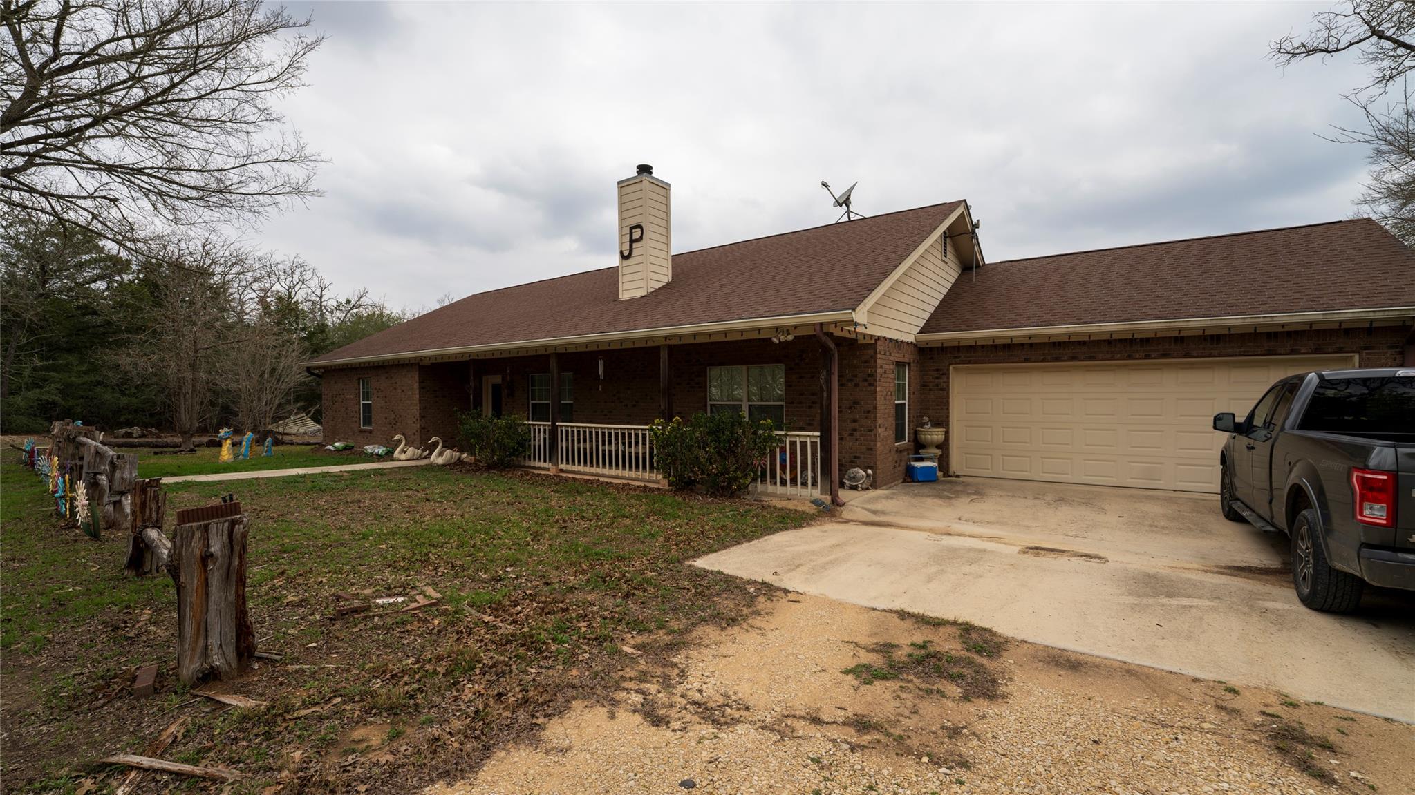 191 Clydesdale Dr, Dale, TX 78616