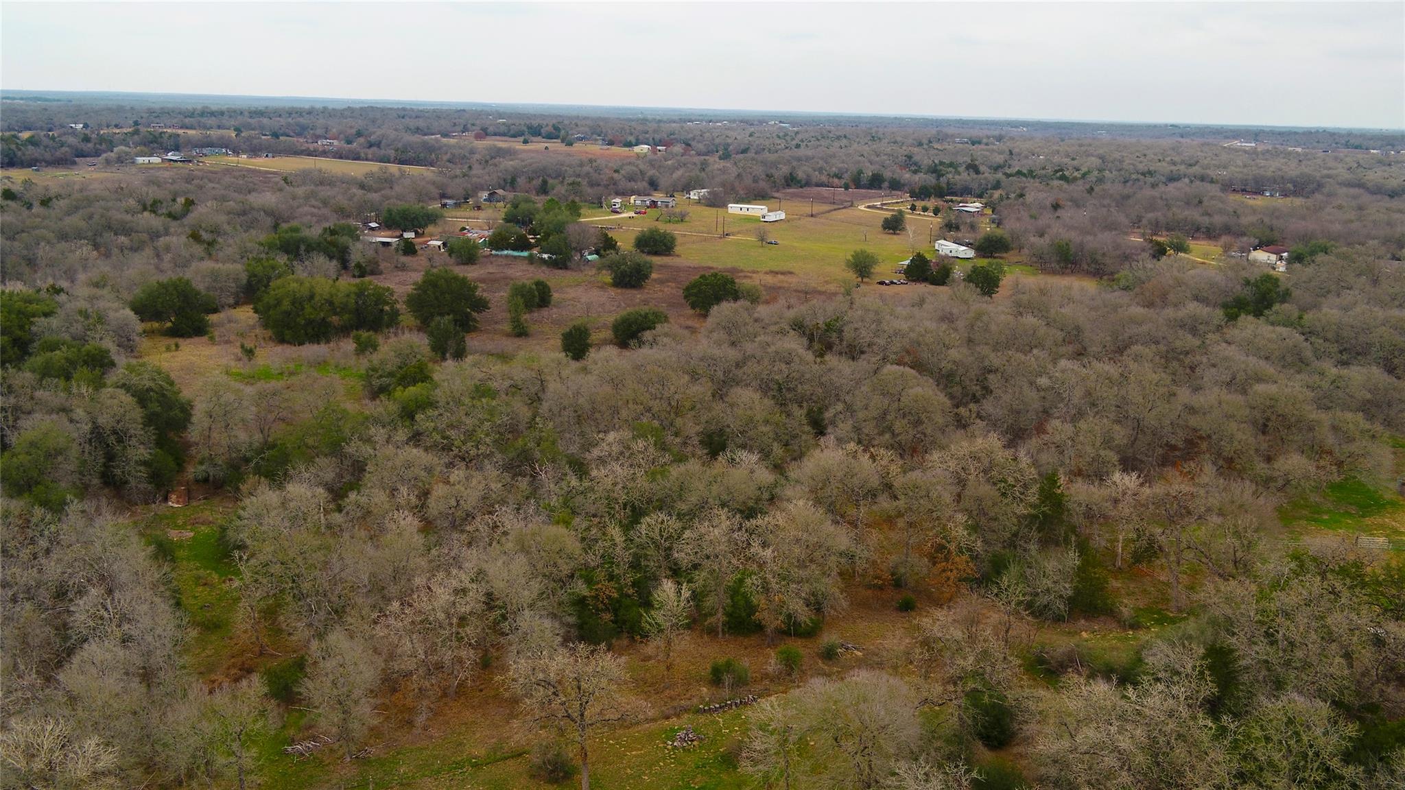 191 Clydesdale Dr, Dale, TX 78616