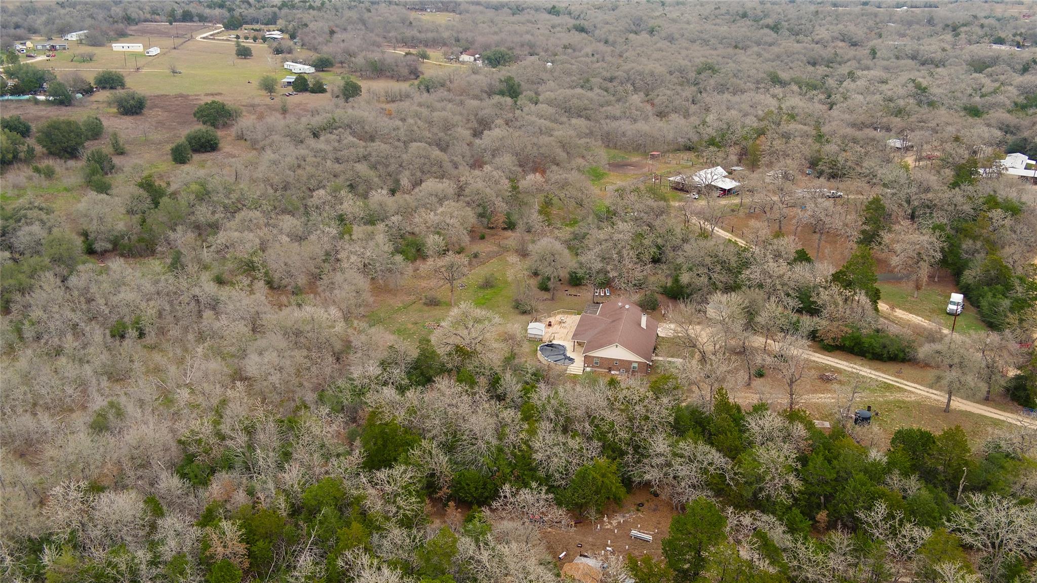 191 Clydesdale Dr, Dale, TX 78616