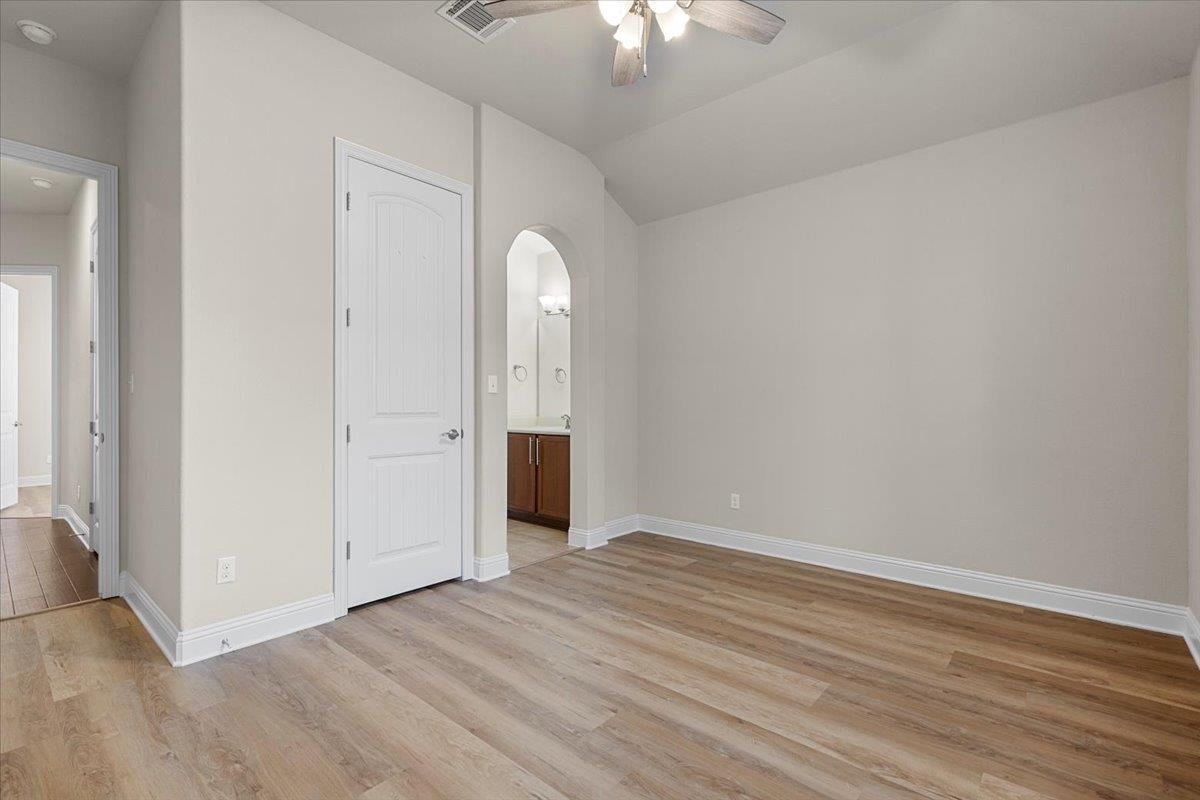 207 Coopers Crown Ln, Austin, TX 78738