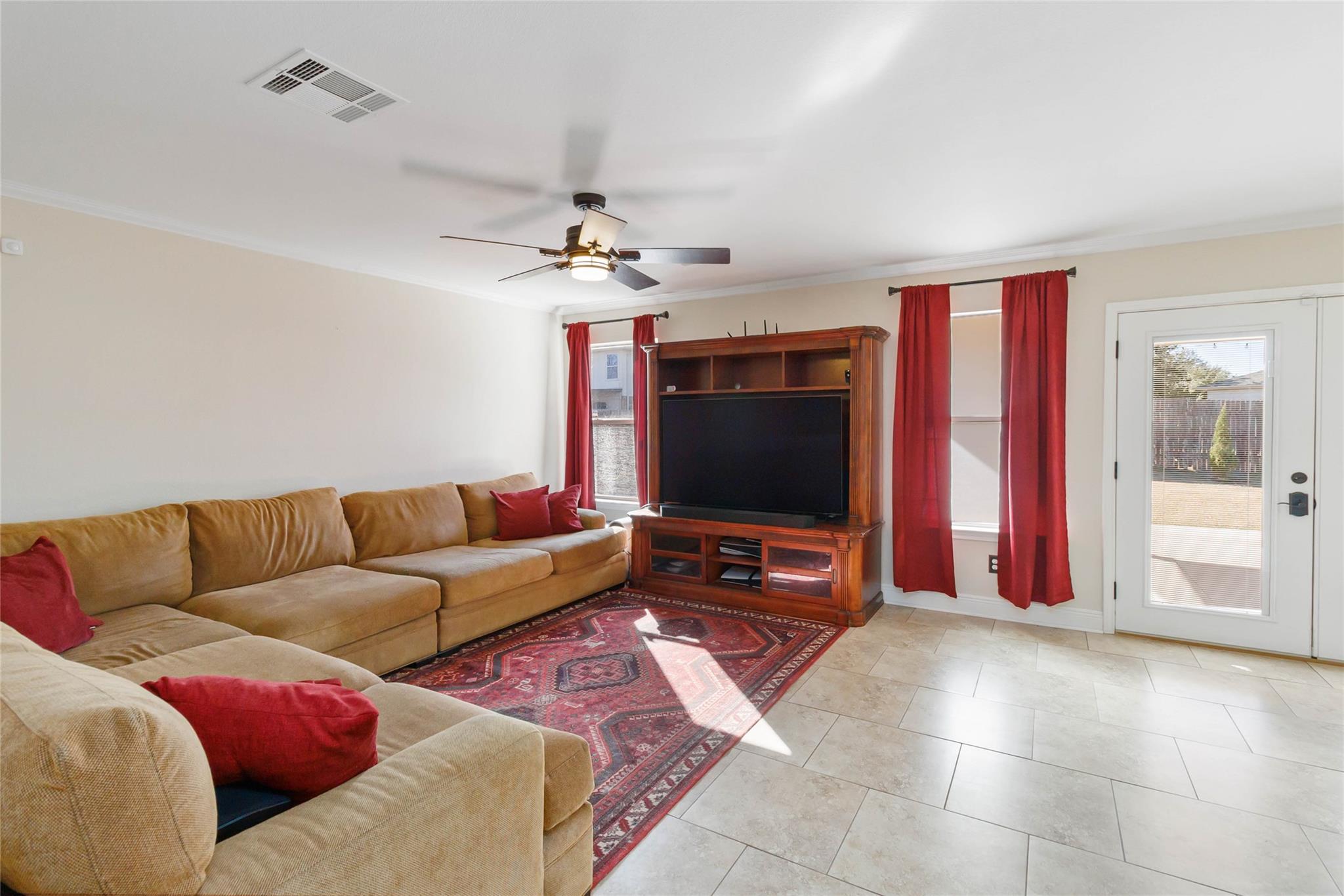 203 Remington Run, Bastrop, TX 78602