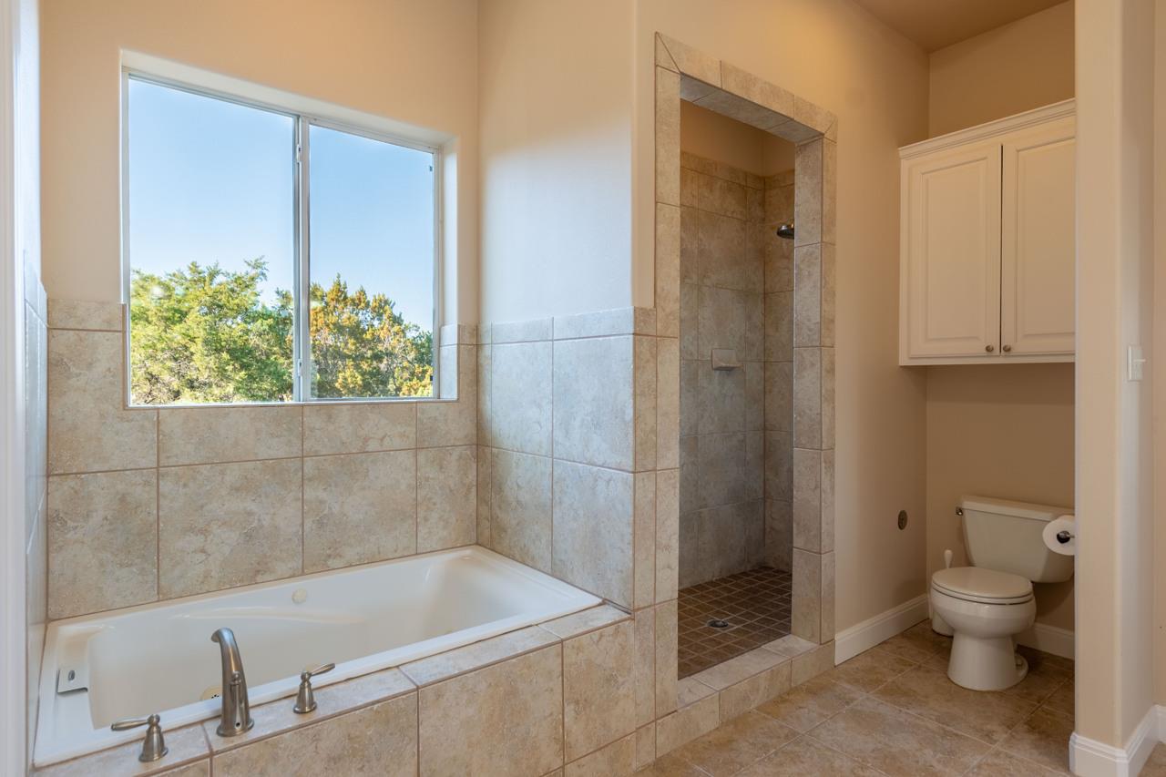 3506 Parliament Cv, Lago Vista, TX 78645