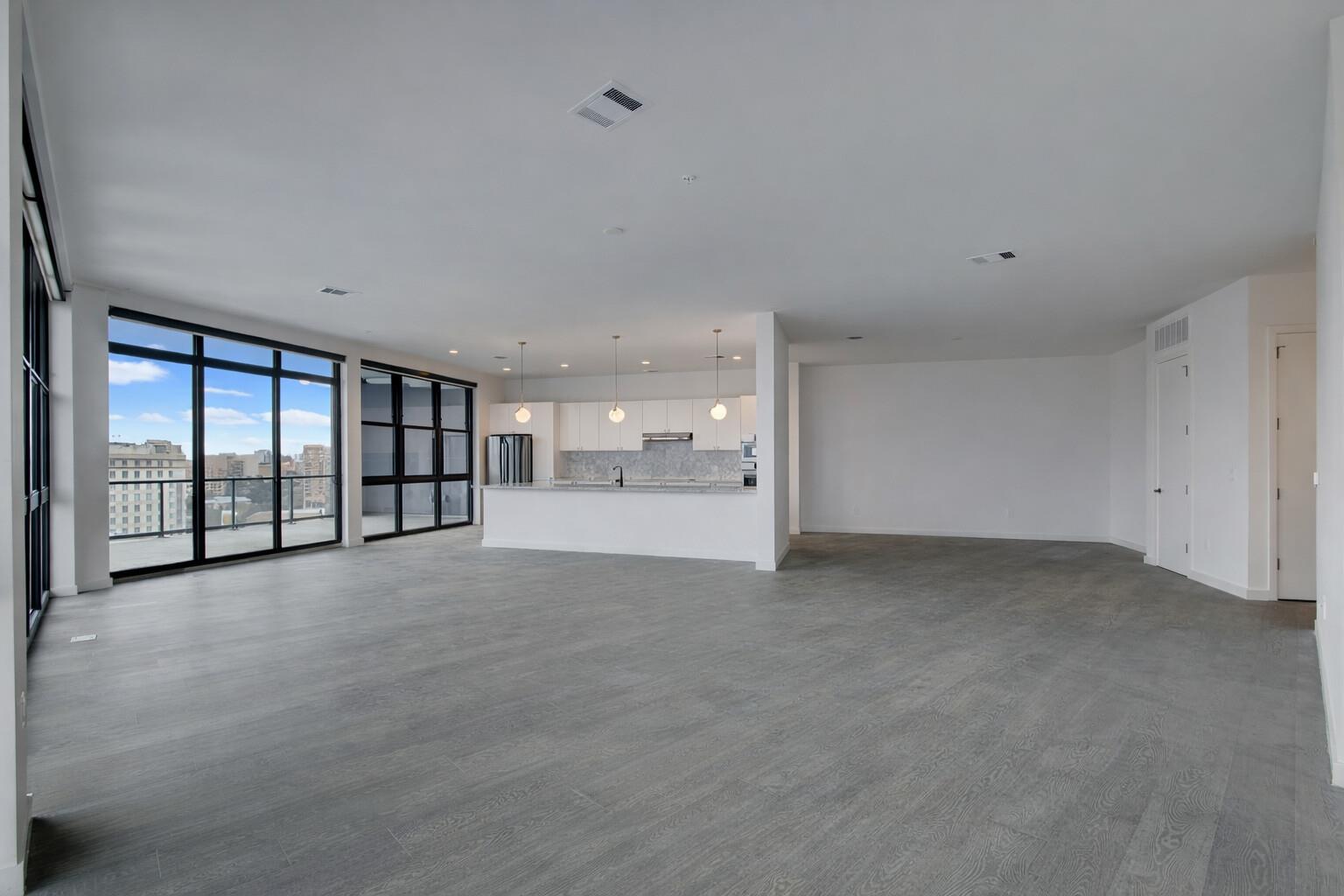 800 Embassy Dr # 606, Austin, TX 78702