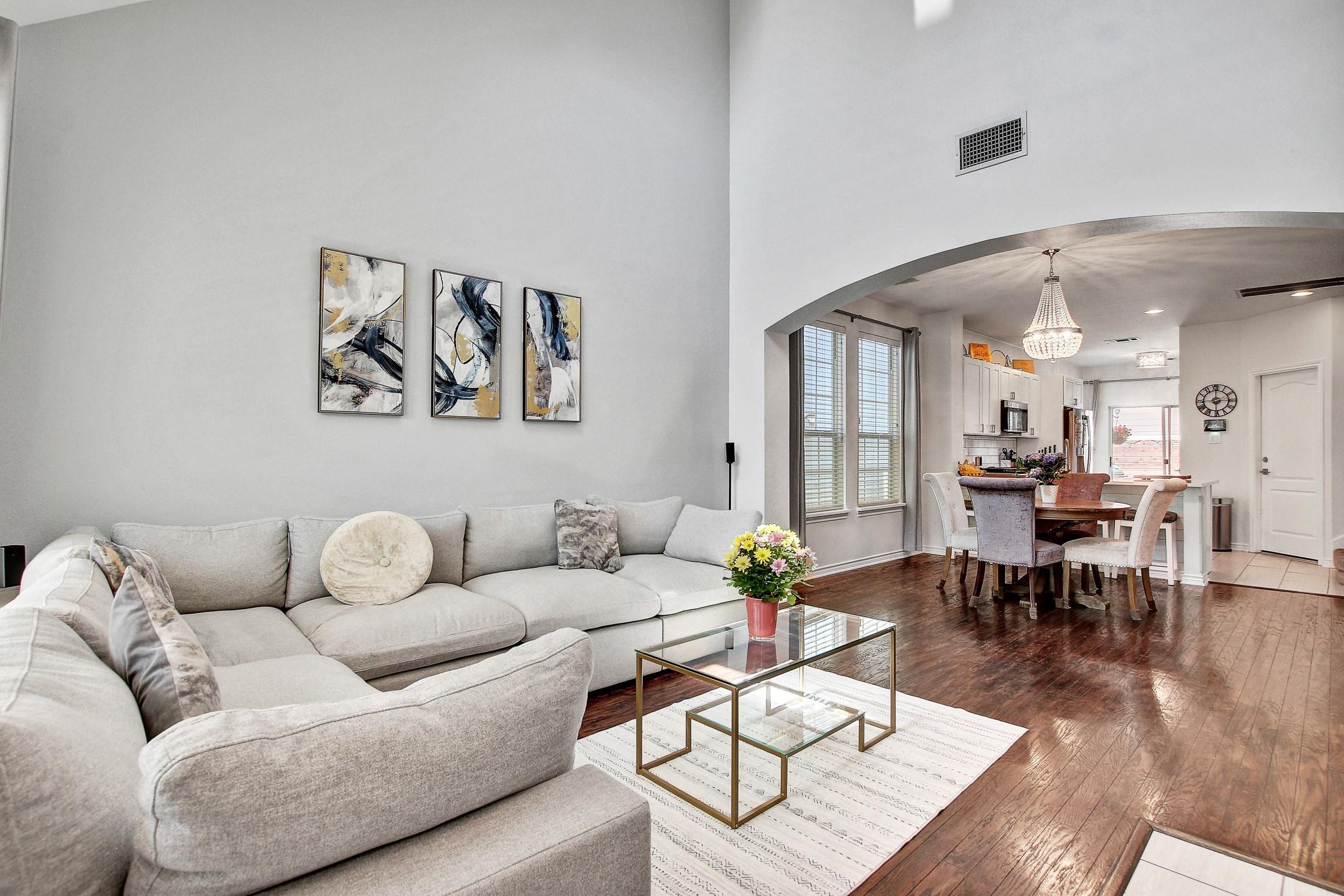 1616 Bridgeway Dr, Austin, TX 78704