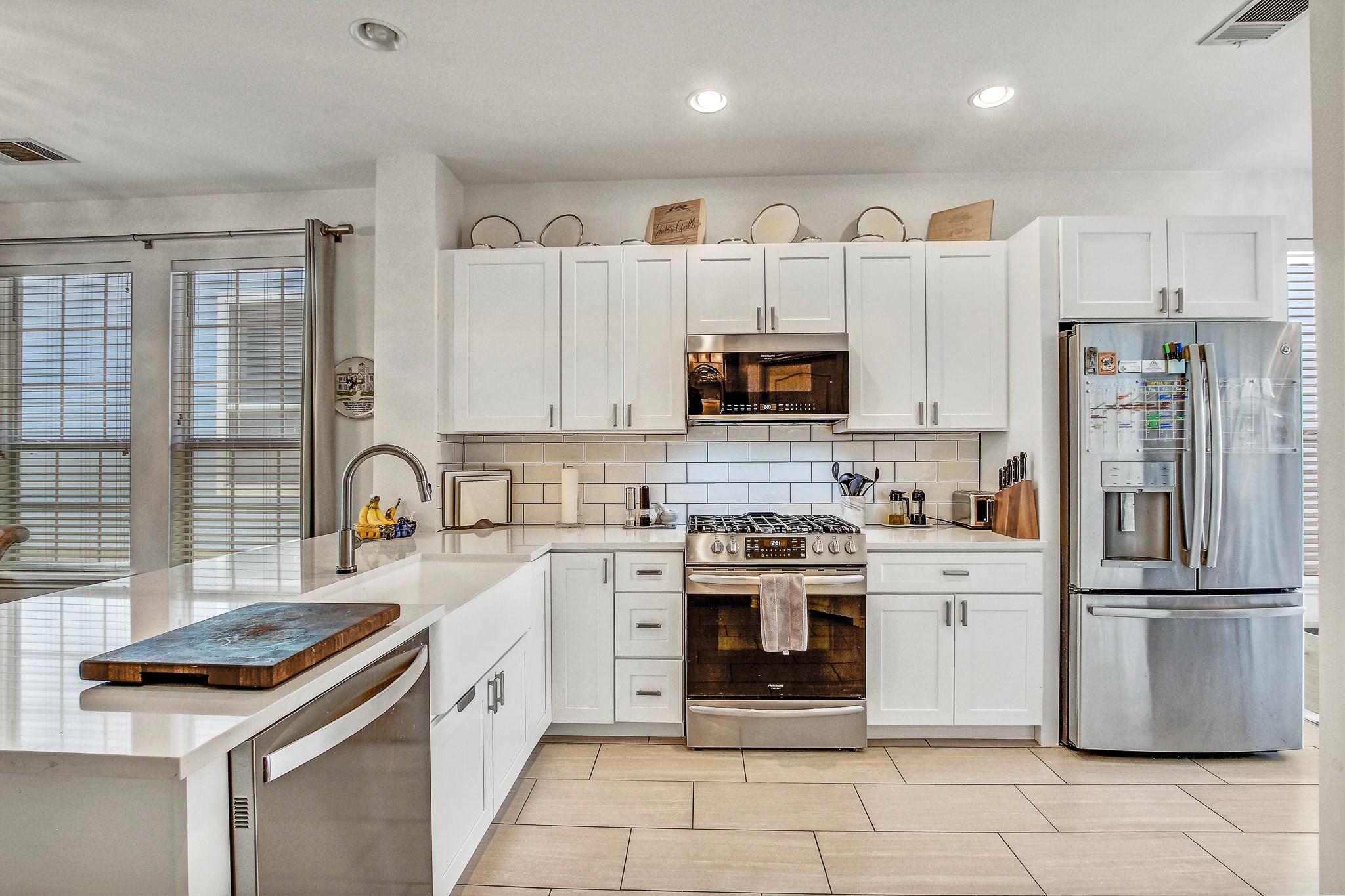 1616 Bridgeway Dr, Austin, TX 78704