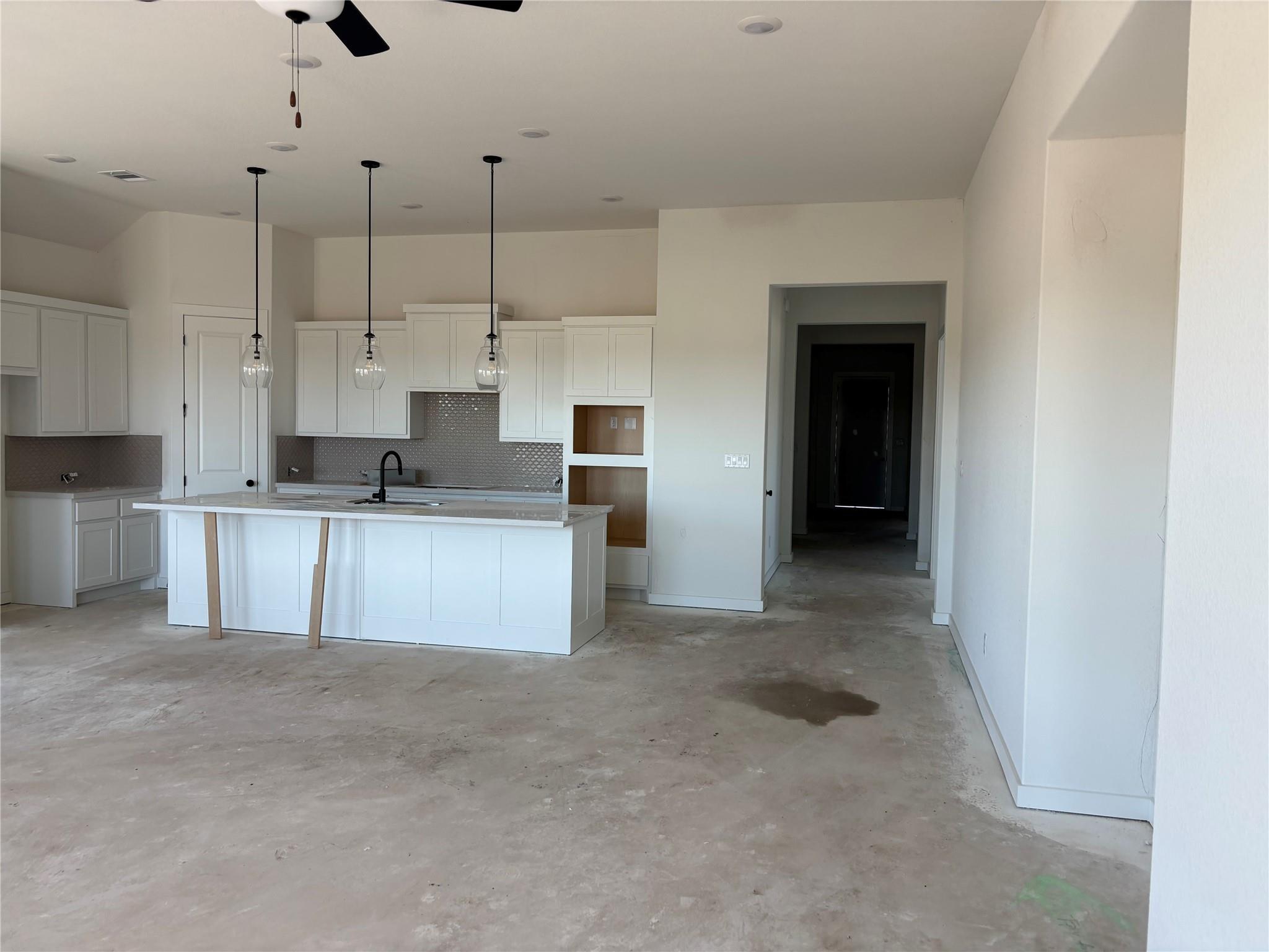 240 Pacific Grove Cir, Liberty Hill, TX 78642