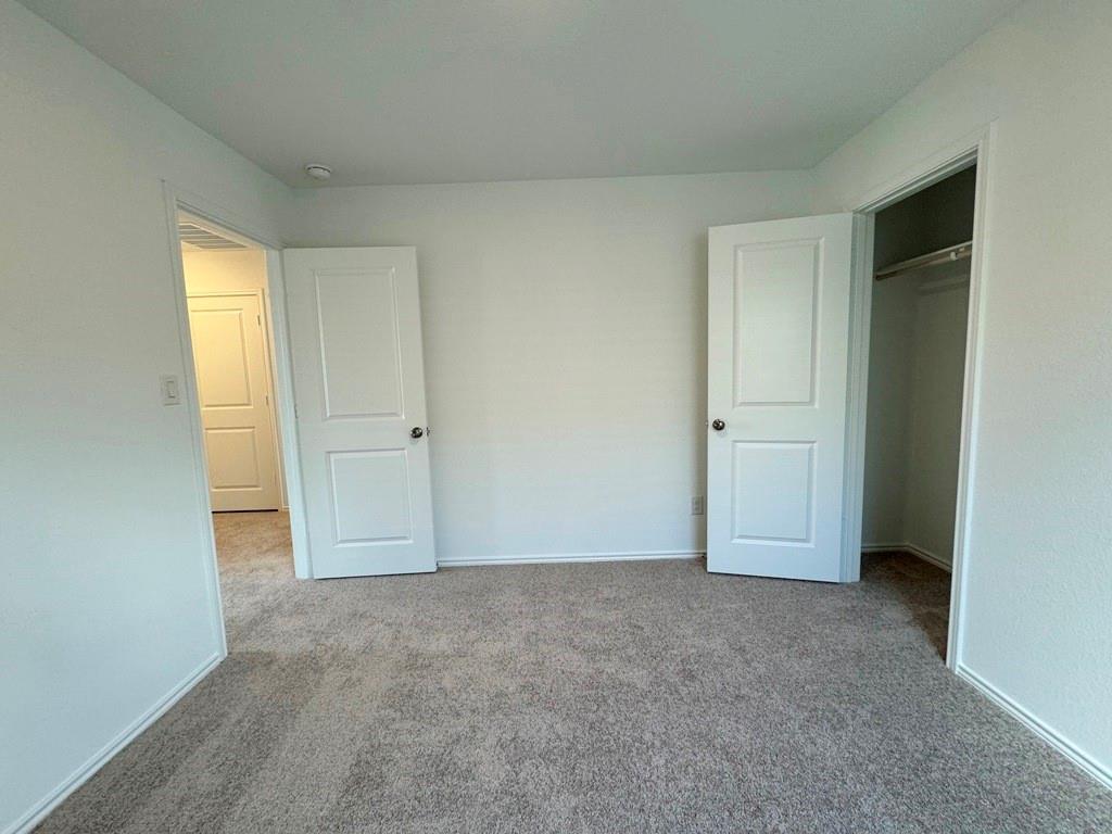 184 Chapel Beck Dr, Kyle, TX 78640