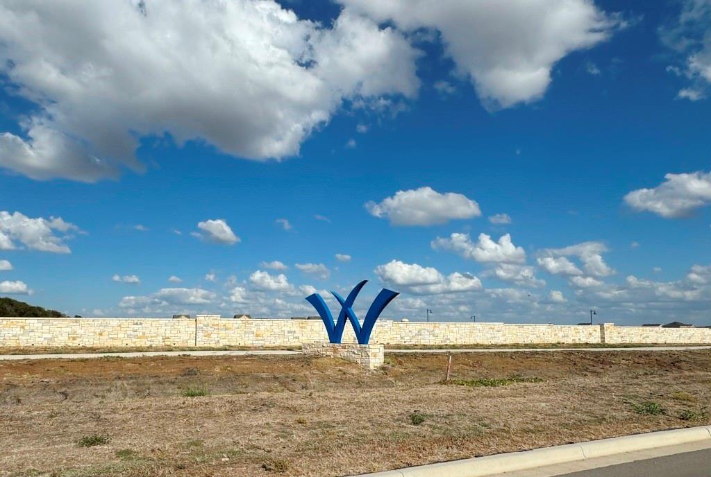 184 Chapel Beck Dr, Kyle, TX 78640