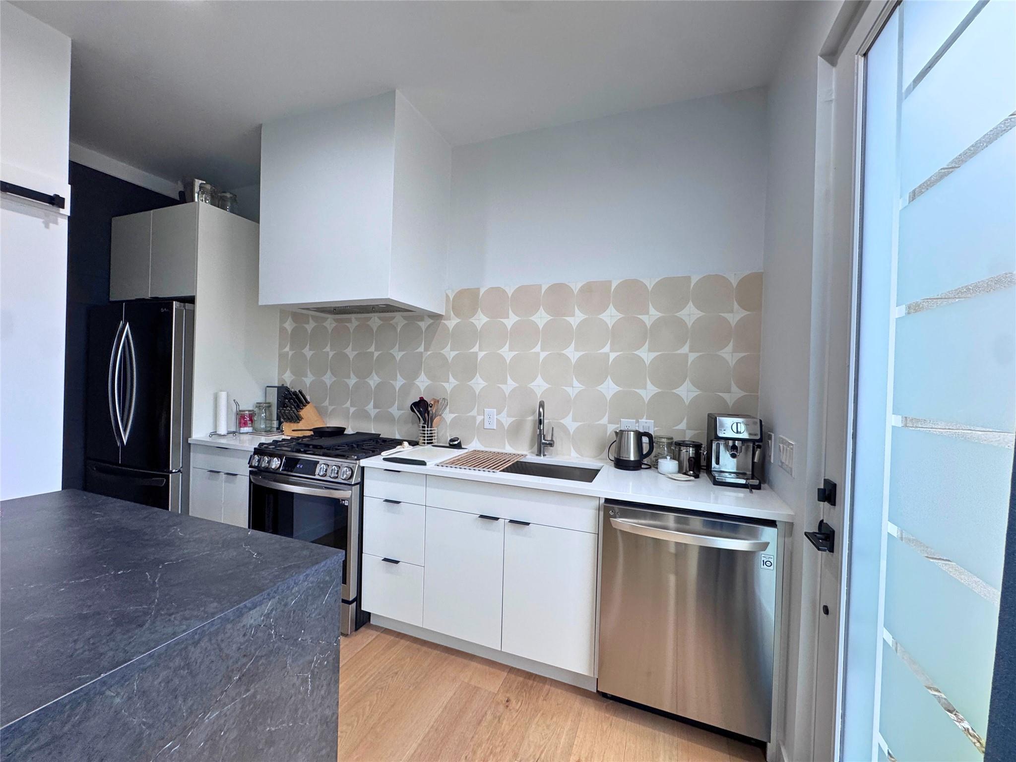 1206 Luna St # 2, Austin, TX 78721