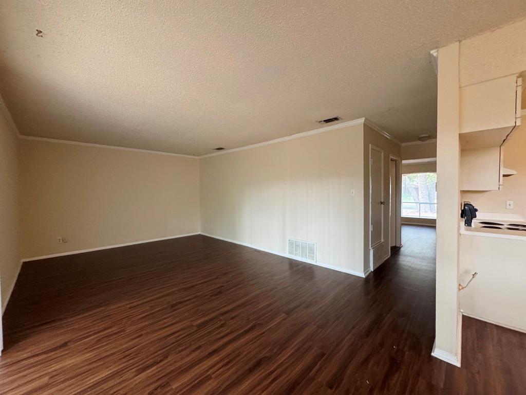 5905 Burrough Dr, Austin, TX 78745