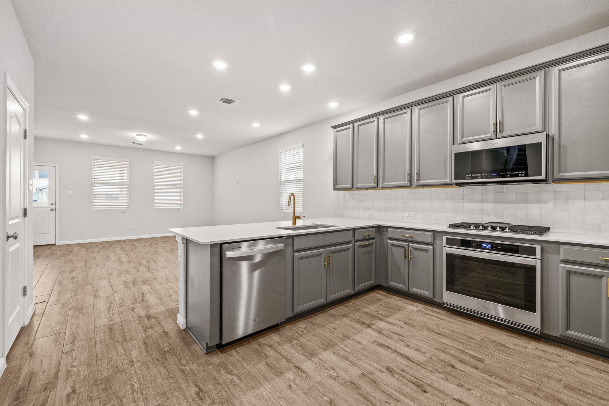 108 Greenfinch St, Hutto, TX 78634