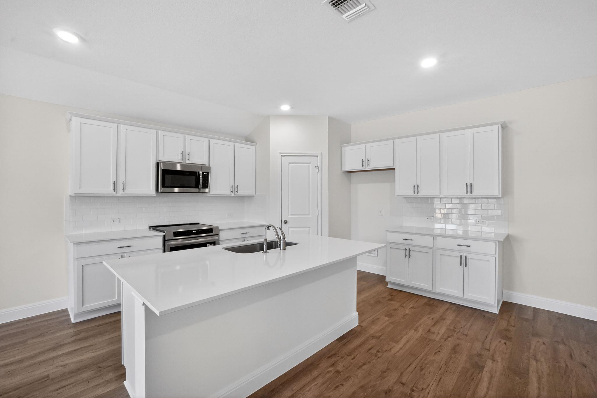 289 Rivers Edge Dr, Georgetown, TX 78628