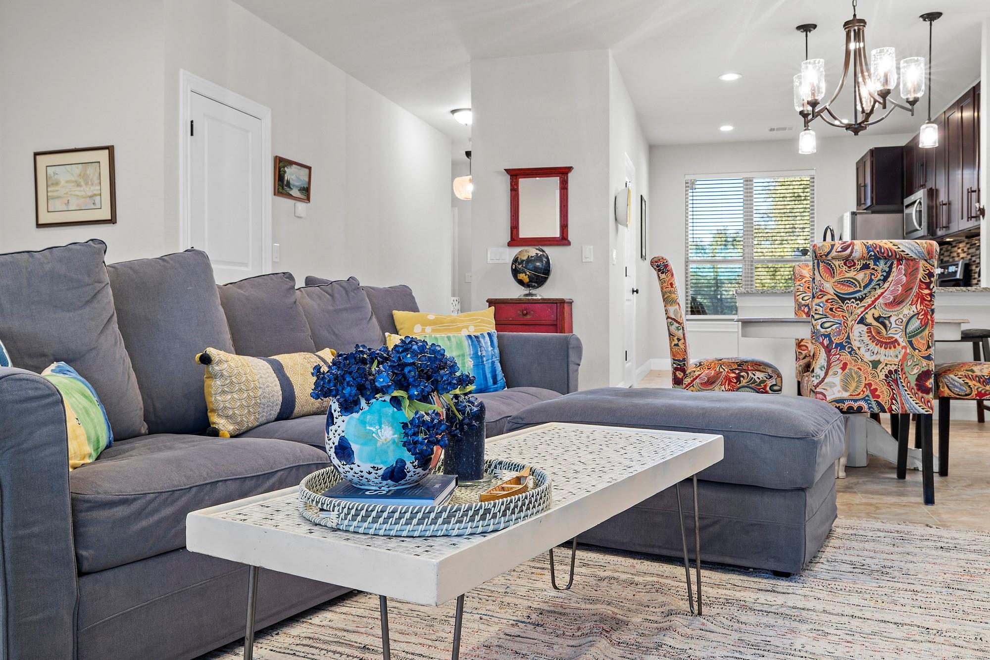 575 Demarett Dr, Point Venture, TX 78645