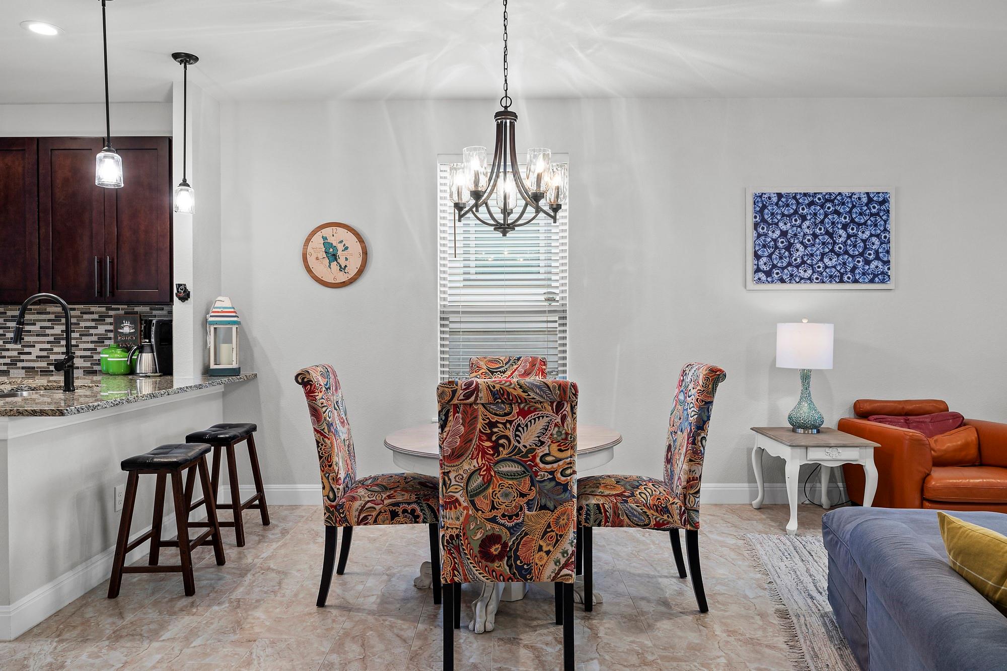 575 Demarett Dr, Point Venture, TX 78645