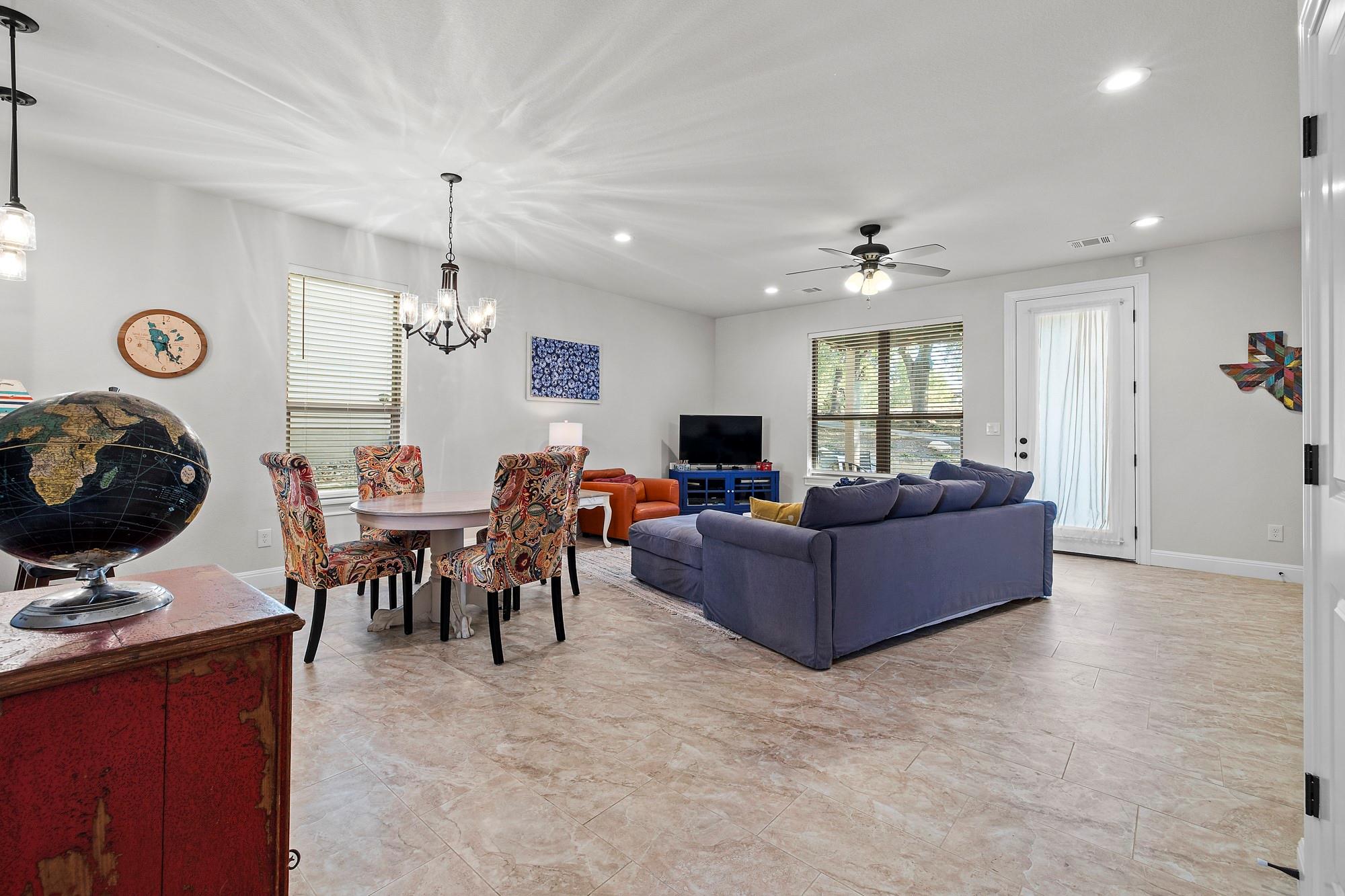 575 Demarett Dr, Point Venture, TX 78645