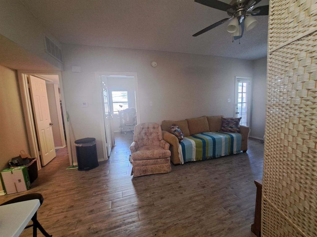 706 W 22nd St # 203, Austin, TX 78705